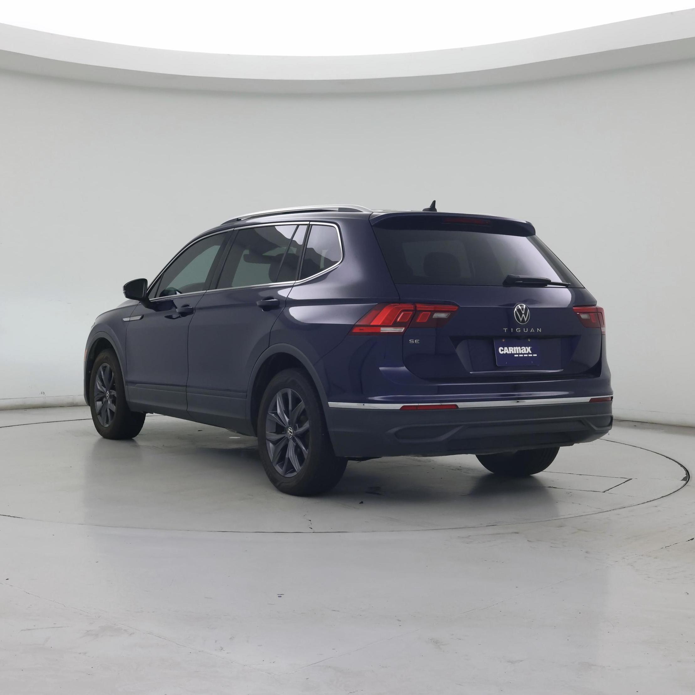 Thumbnail: 2022 Volkswagen Tiguan - 2