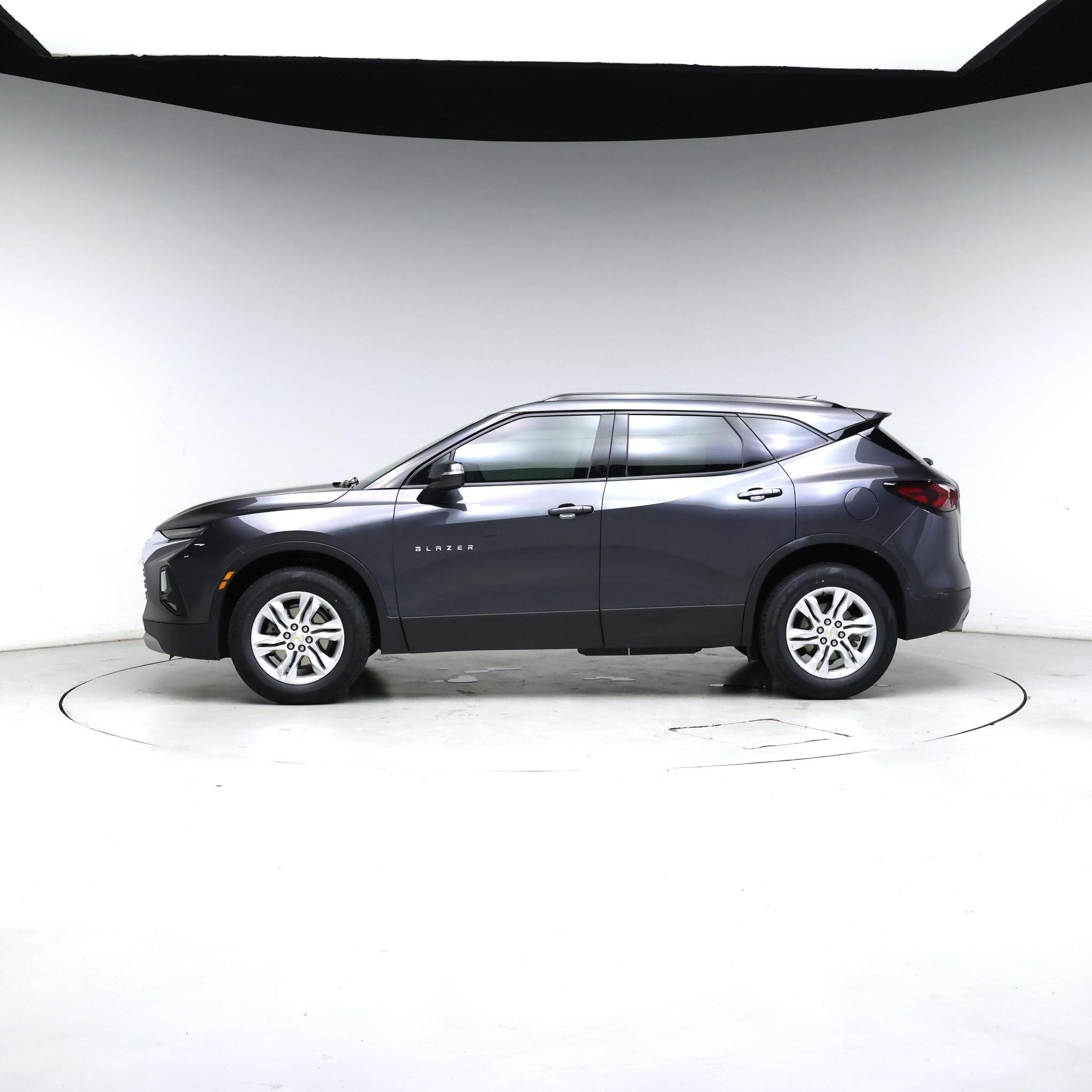 Thumbnail: 2022 Chevrolet Blazer - 3