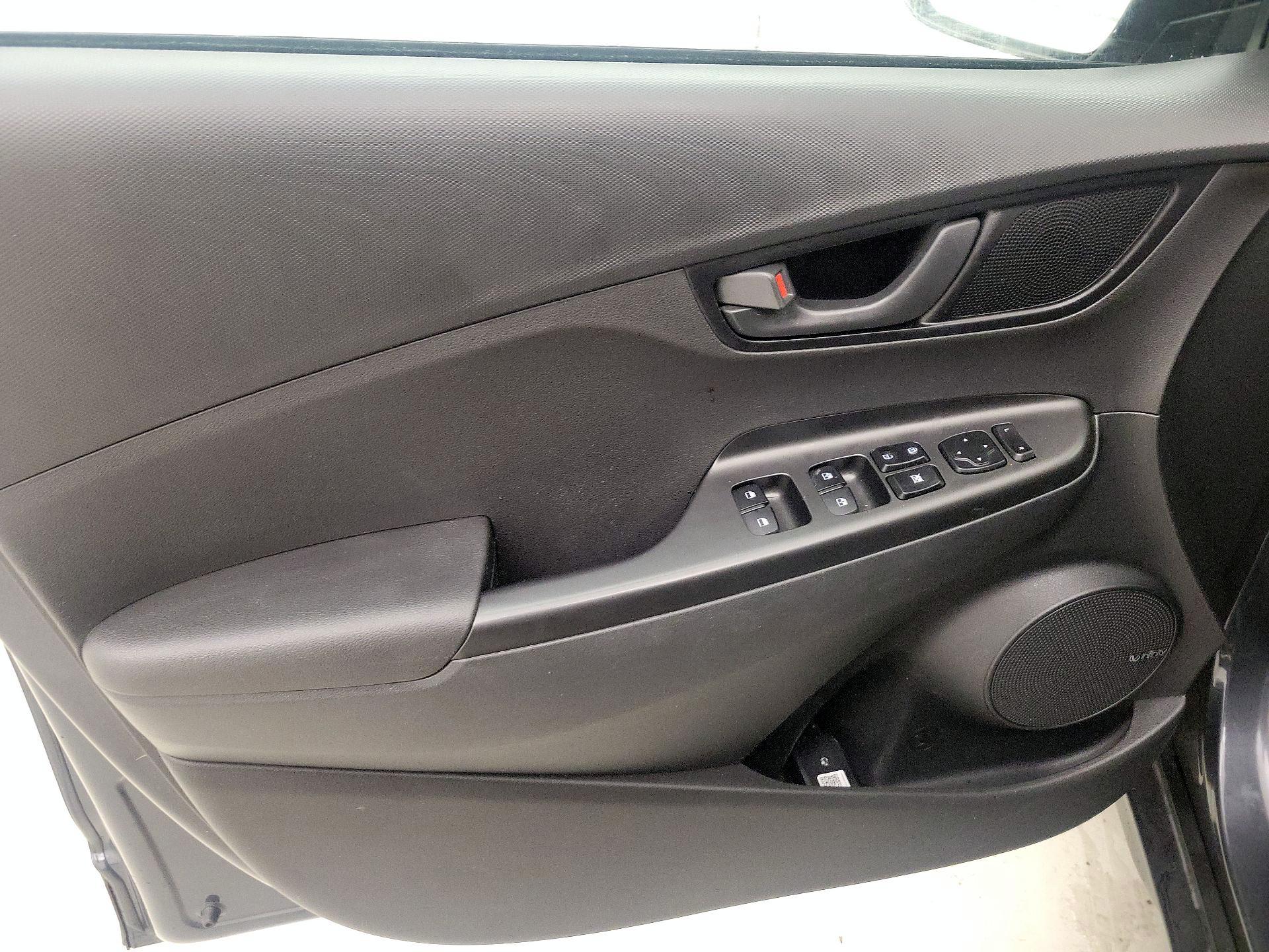 Thumbnail: 2020 Hyundai Kona - 12