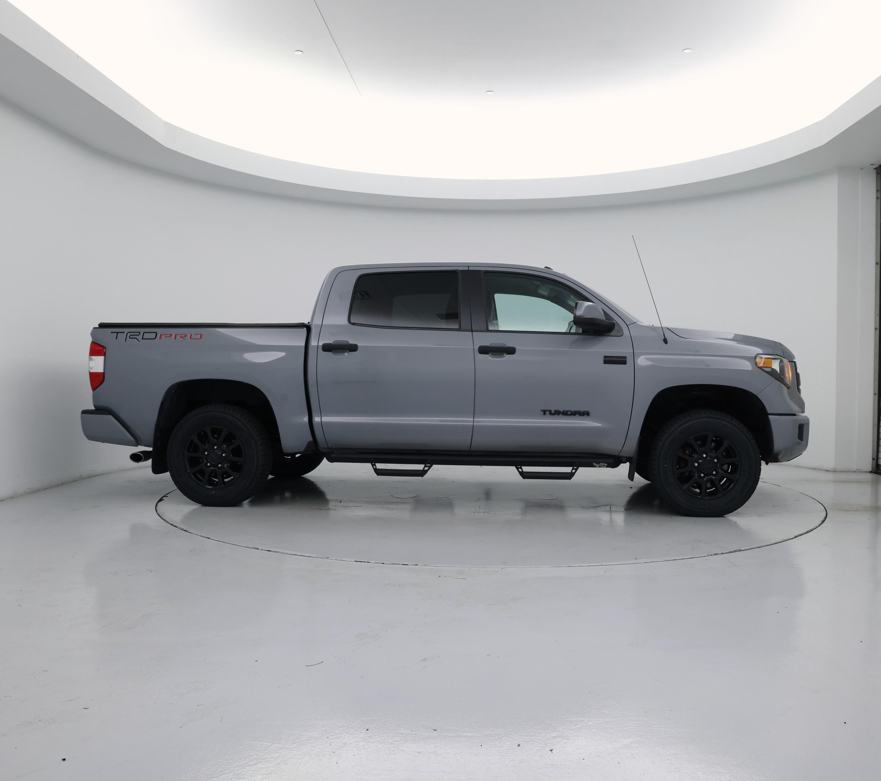Thumbnail: 2017 Toyota Tundra - 7