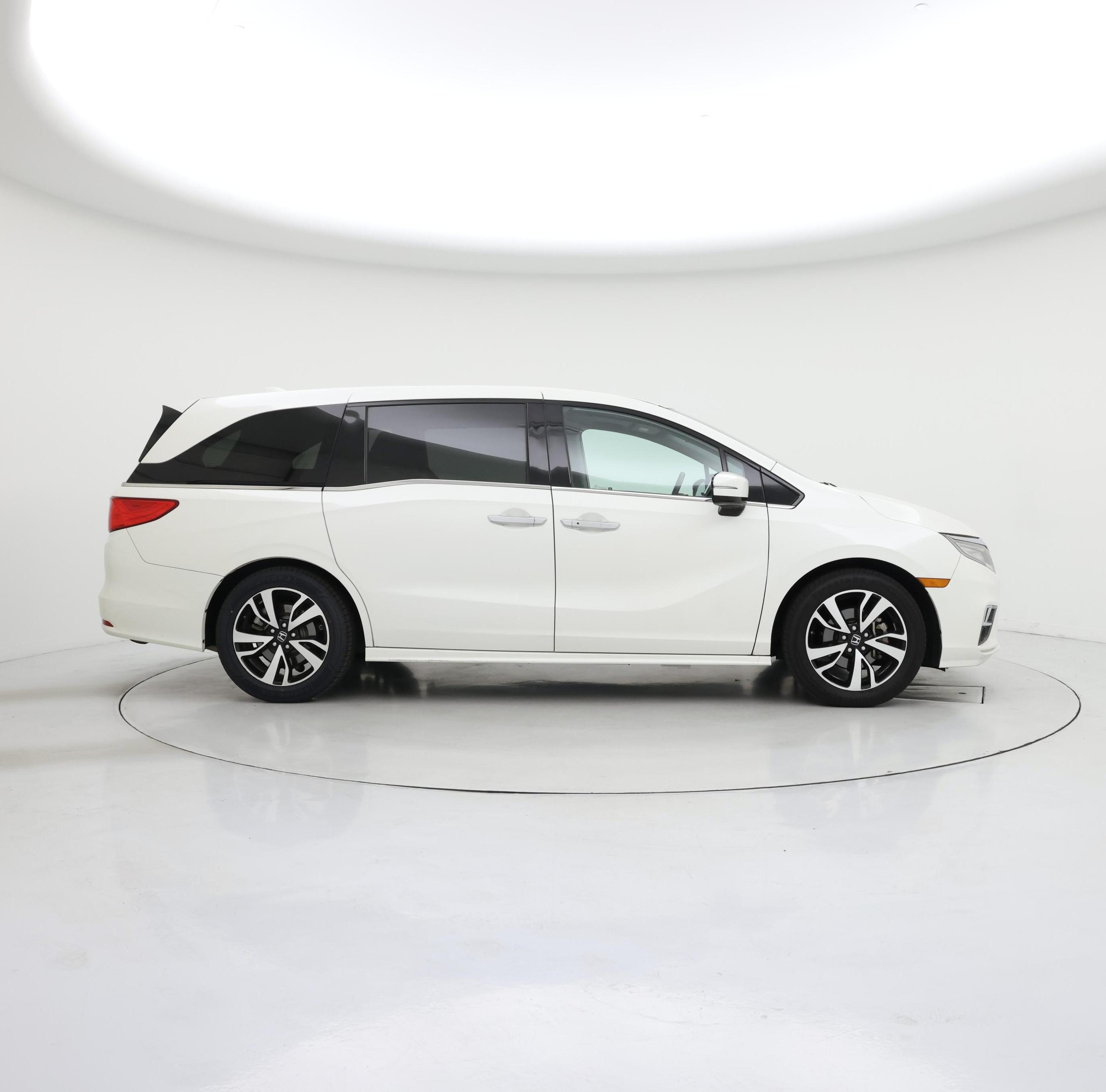 Thumbnail: 2018 Honda Odyssey - 7