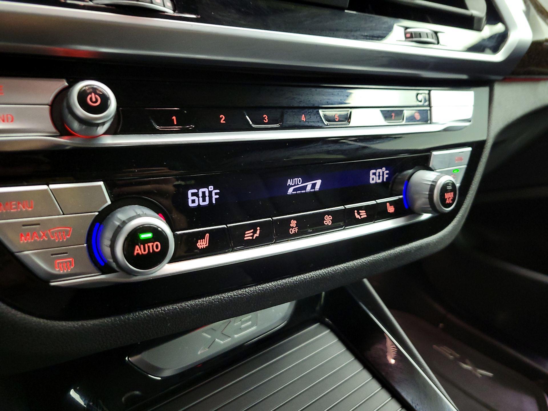 Thumbnail: 2021 BMW X3 - 14