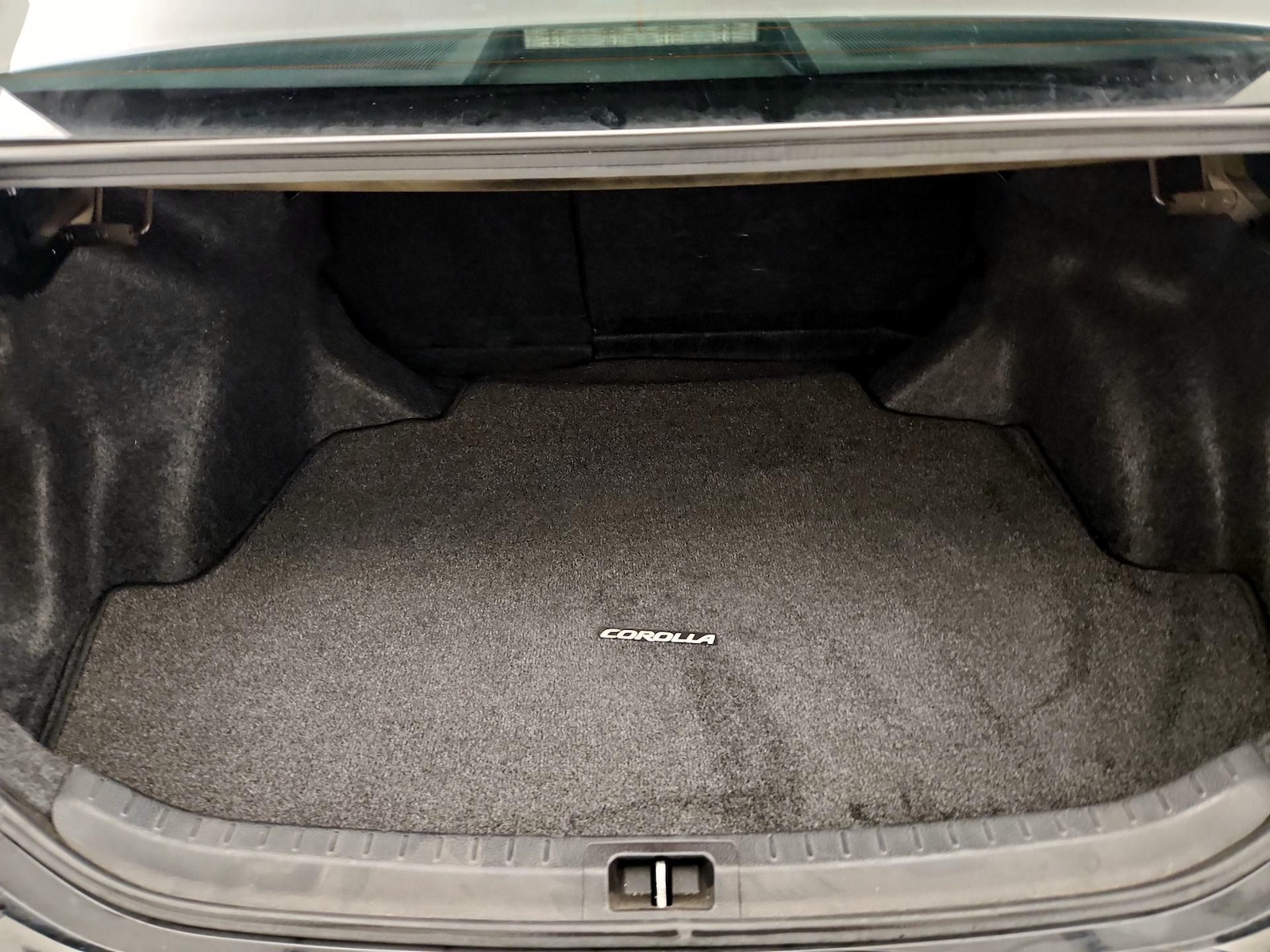 2019 Toyota Corolla LE - Photo 21