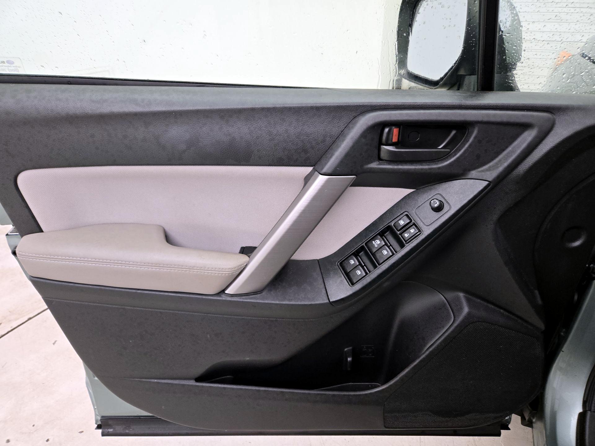Thumbnail: 2016 Subaru Forester - 12