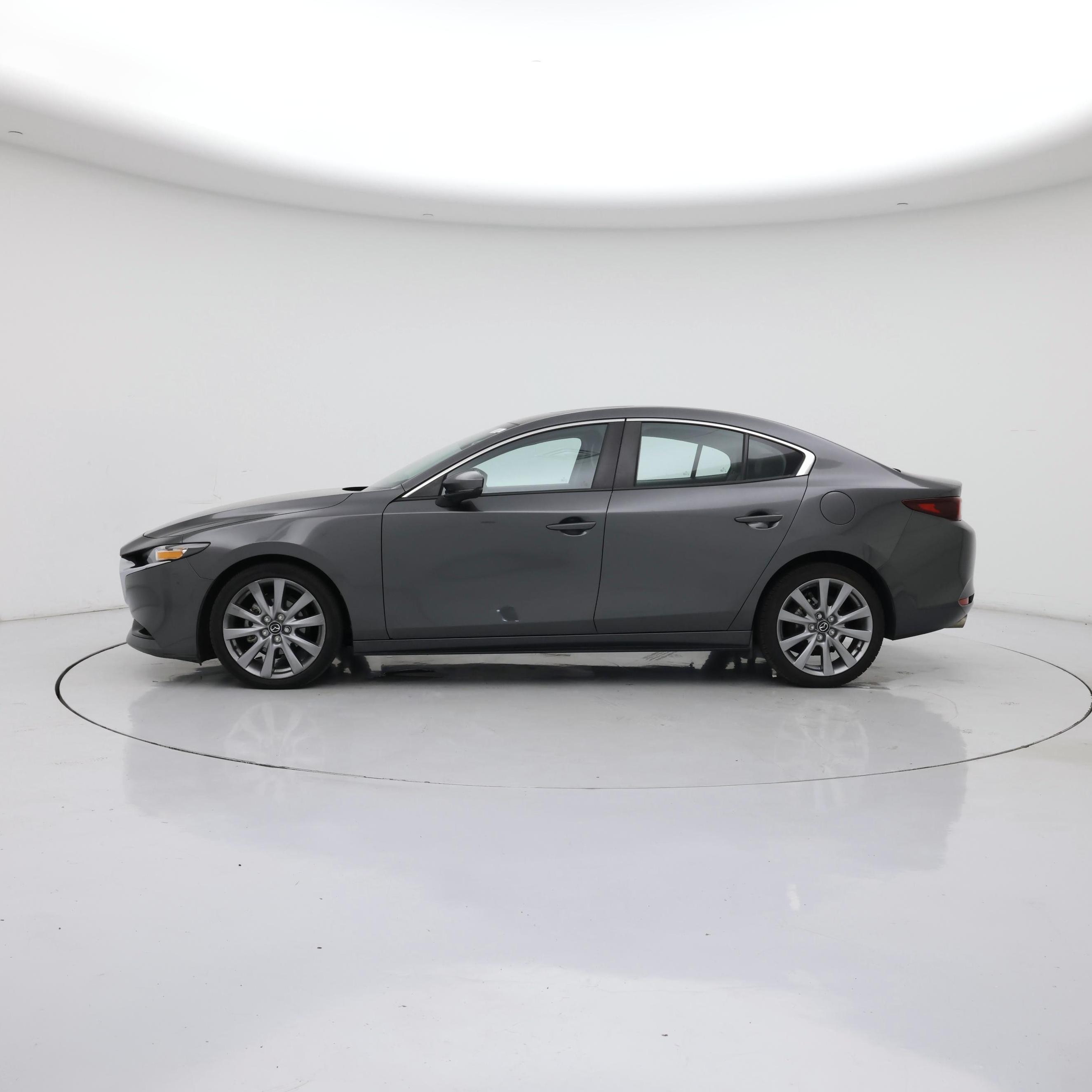 Thumbnail: 2022 Mazda Mazda3 - 3