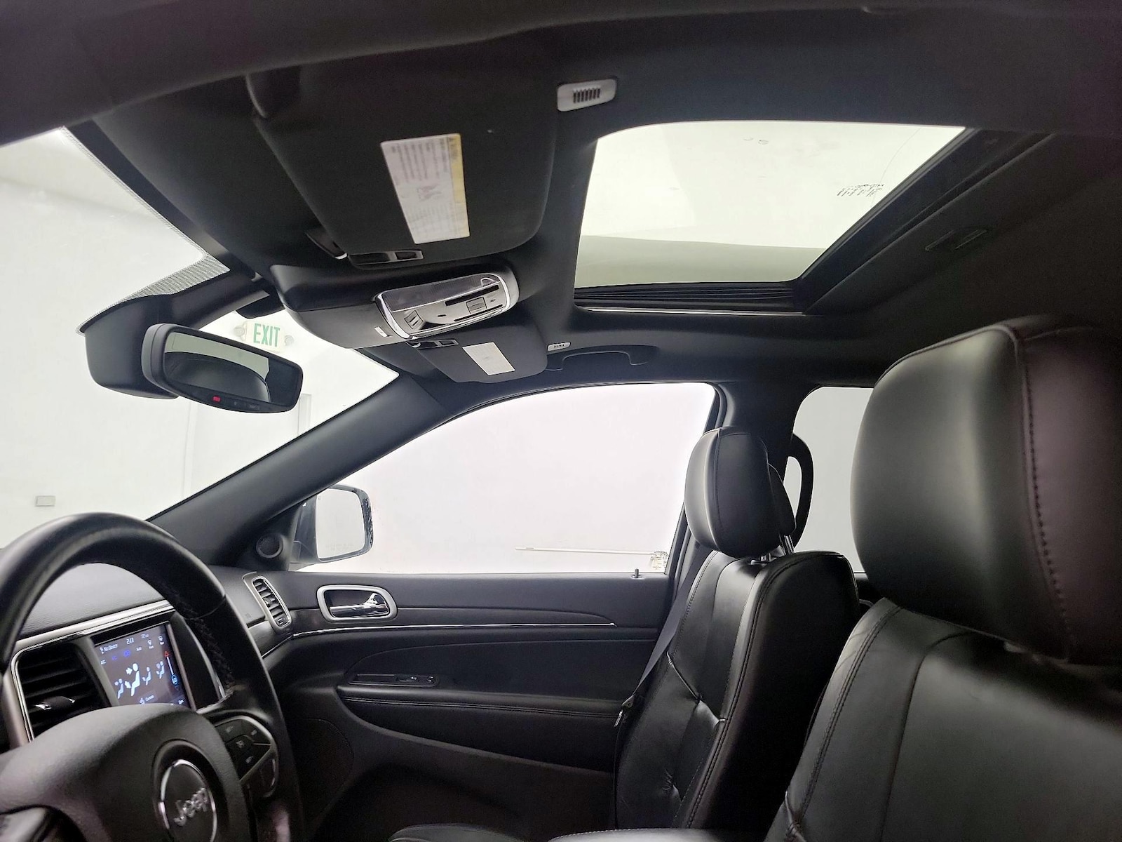 Sunroof(s) & Overhead Airbags