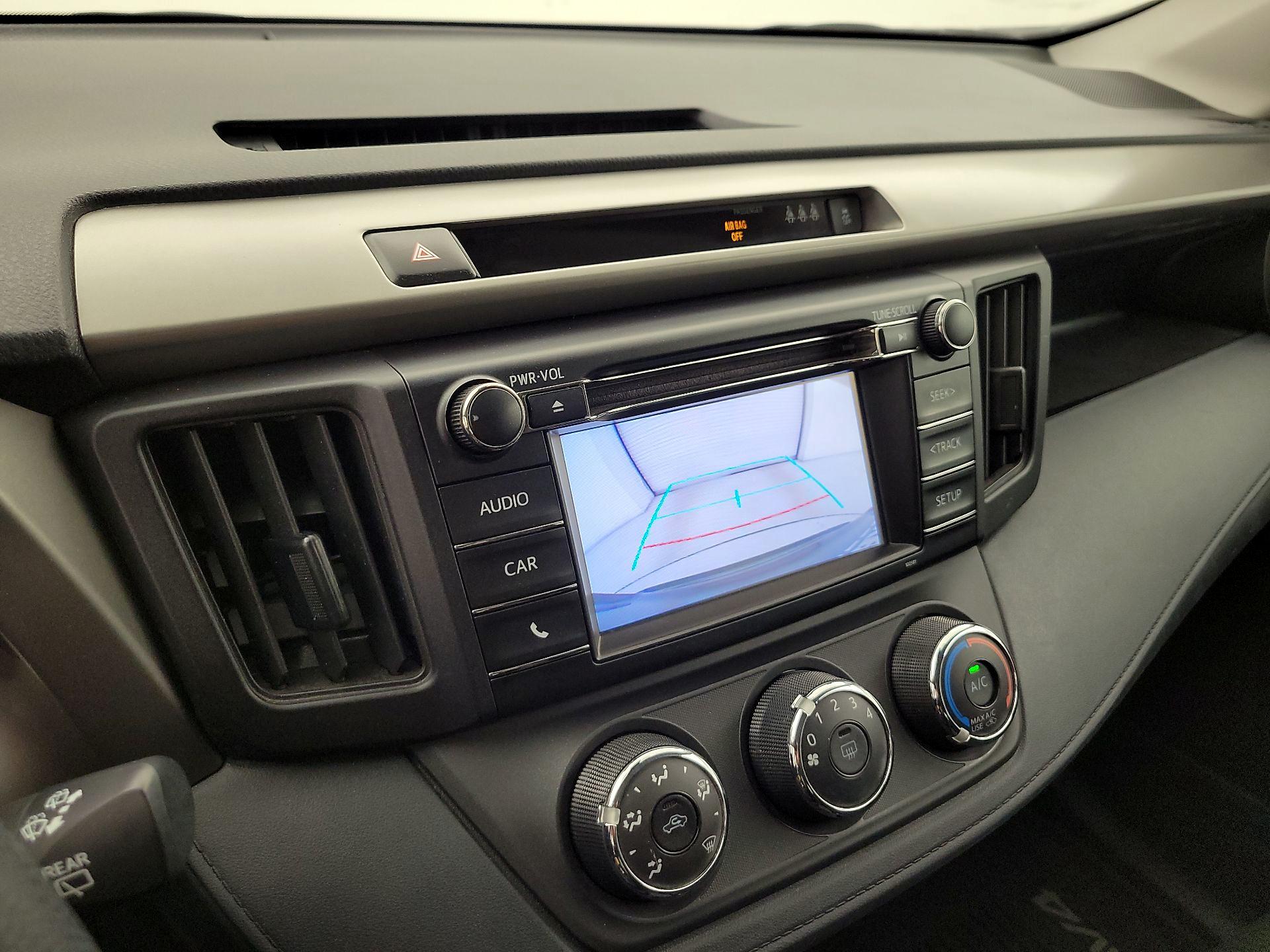 Thumbnail: 2018 Toyota RAV4 - 14