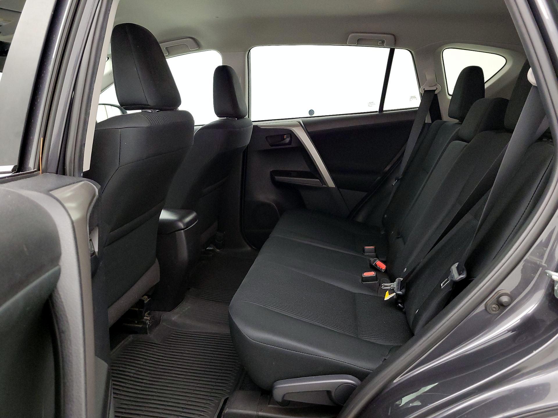 Thumbnail: 2018 Toyota RAV4 - 19