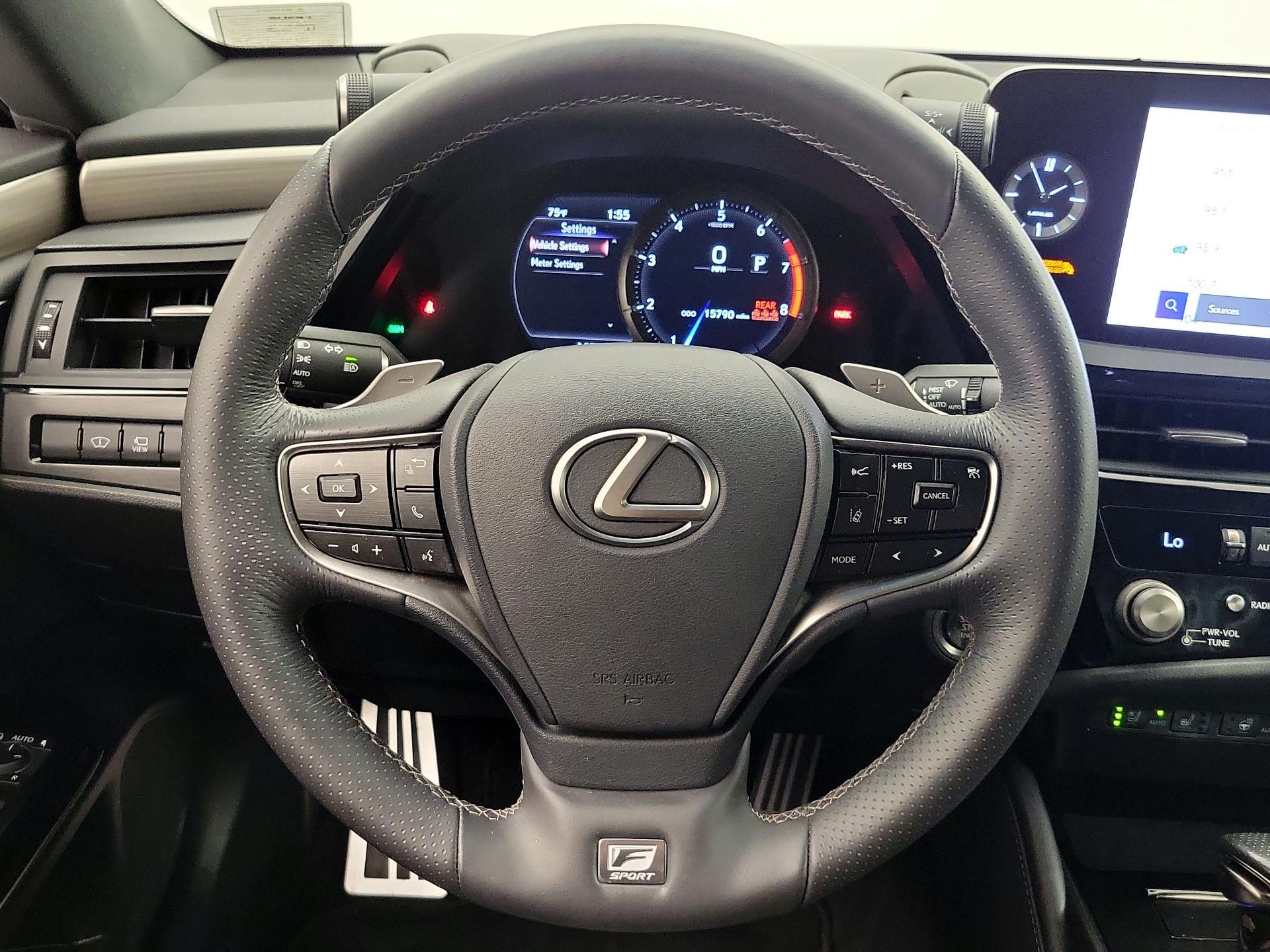 Thumbnail: 2024 Lexus ES - 10