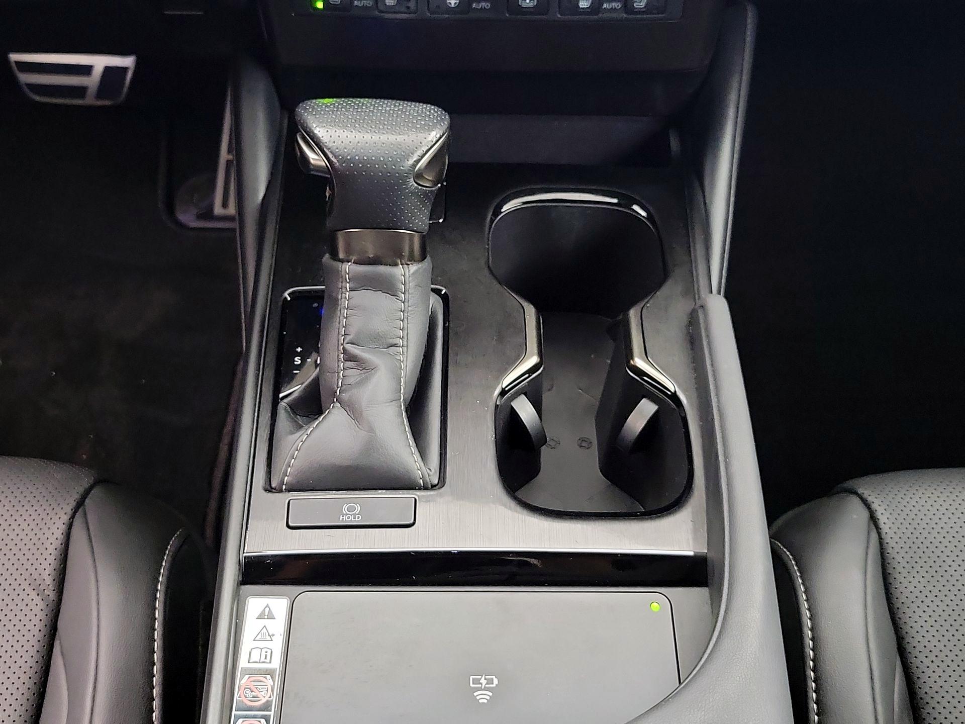 Thumbnail: 2024 Lexus ES - 18