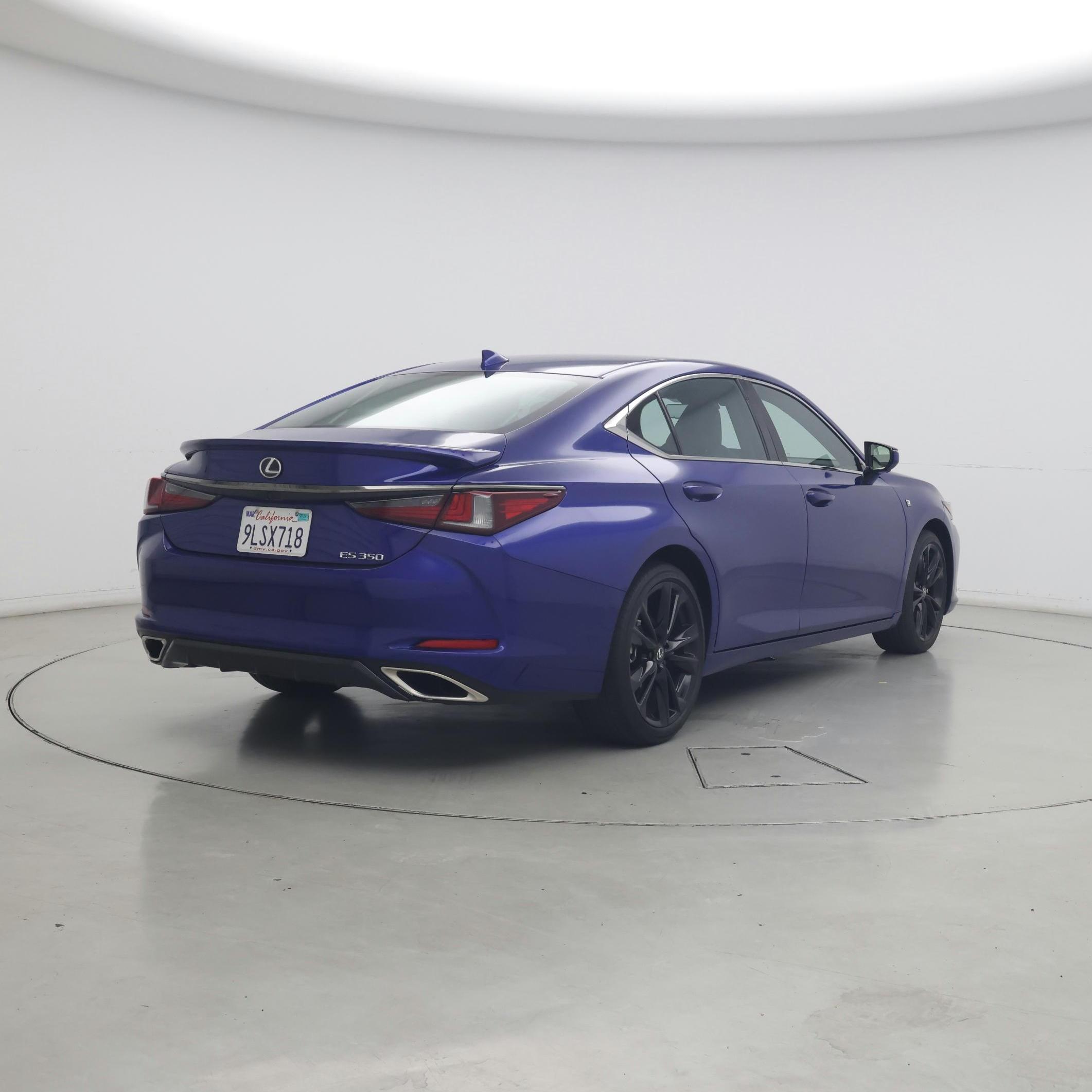 Thumbnail: 2024 Lexus ES - 8