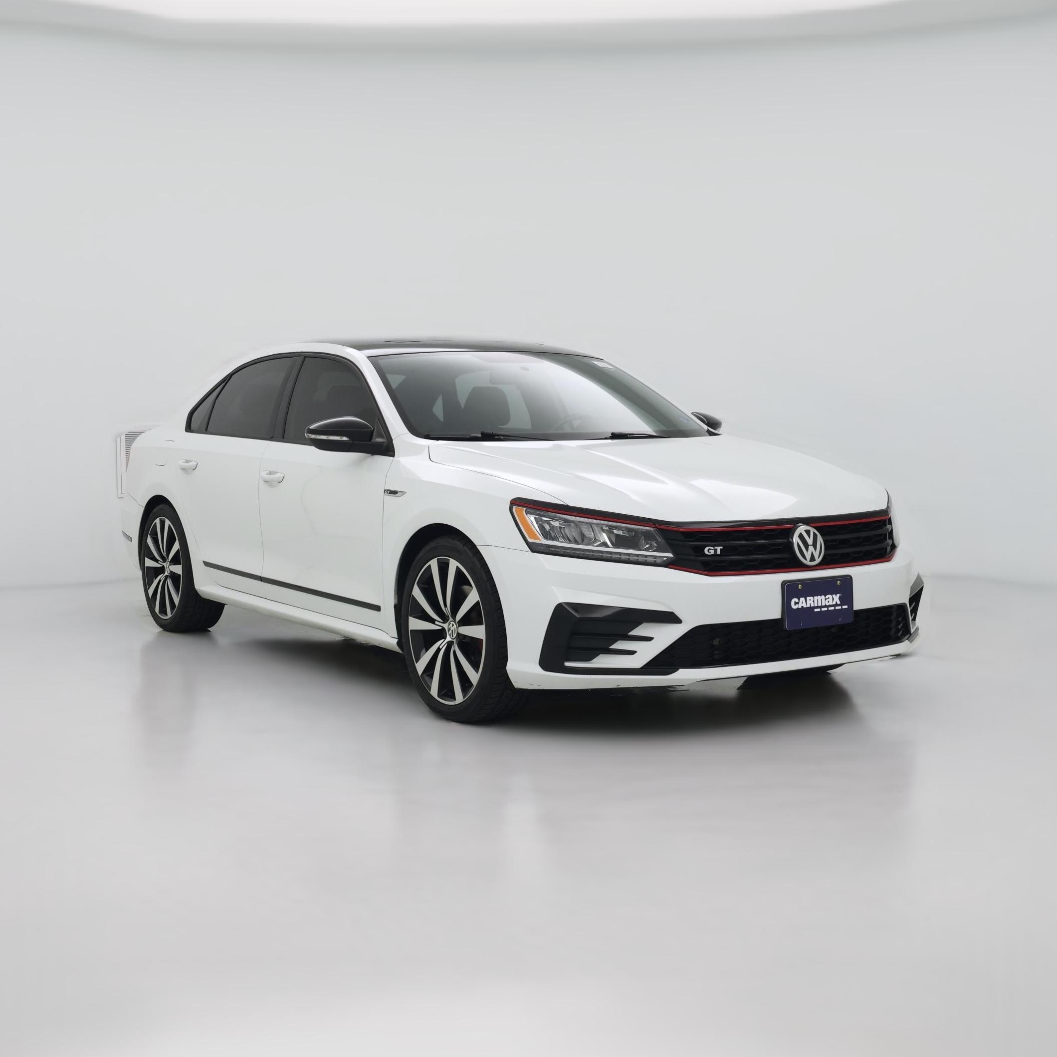 Thumbnail: 2018 Volkswagen Passat - 1
