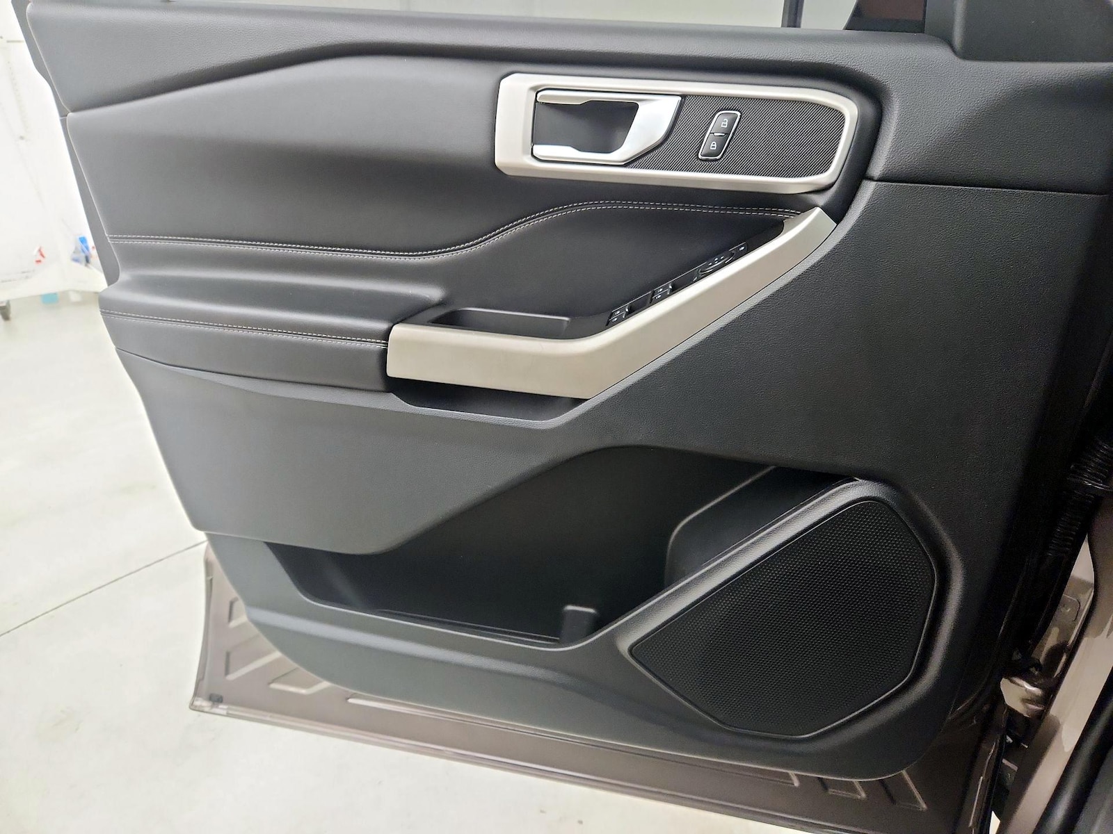 2021 Ford Explorer XLT - Photo 13
