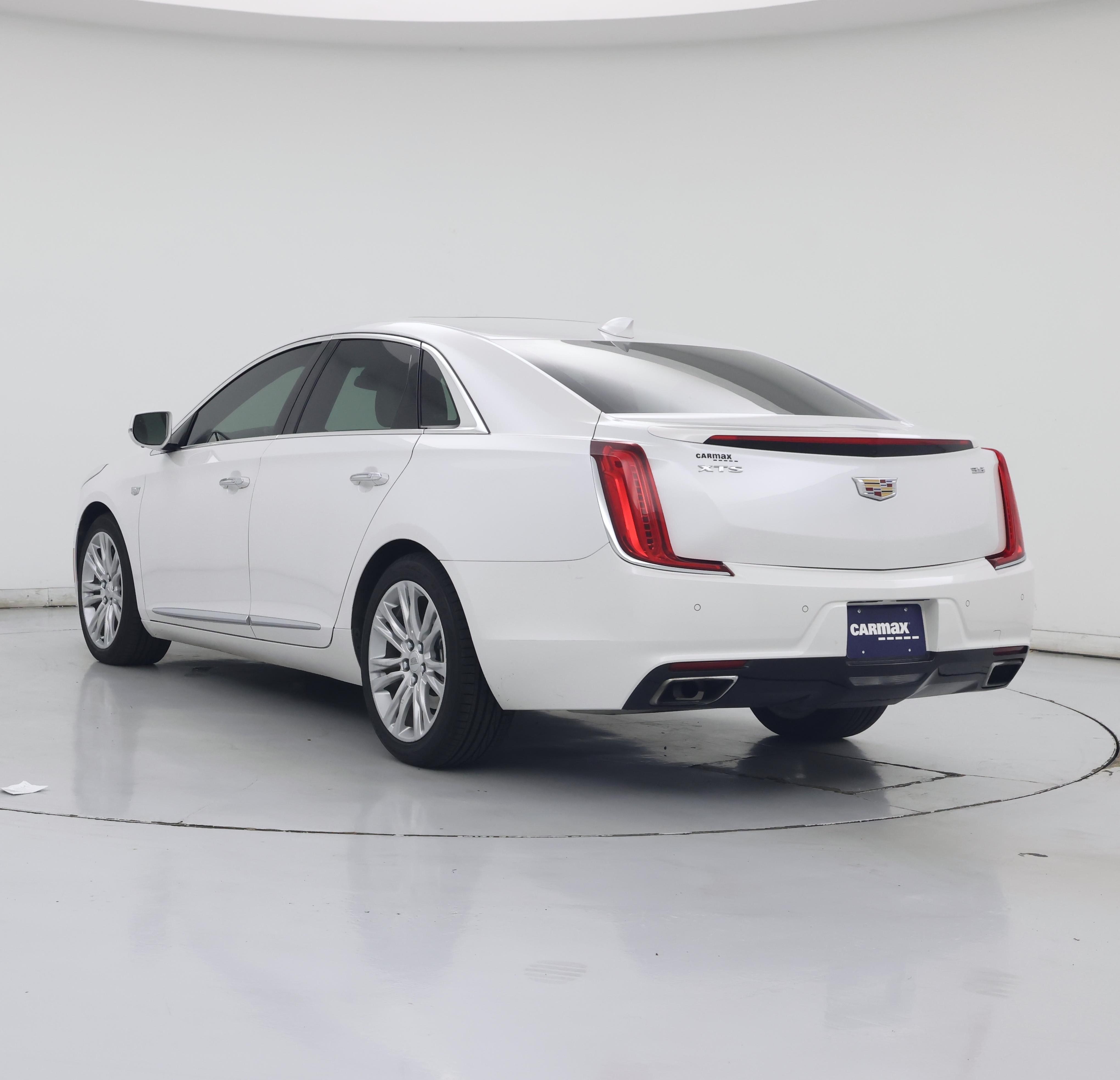 Thumbnail: 2019 Cadillac XTS - 2