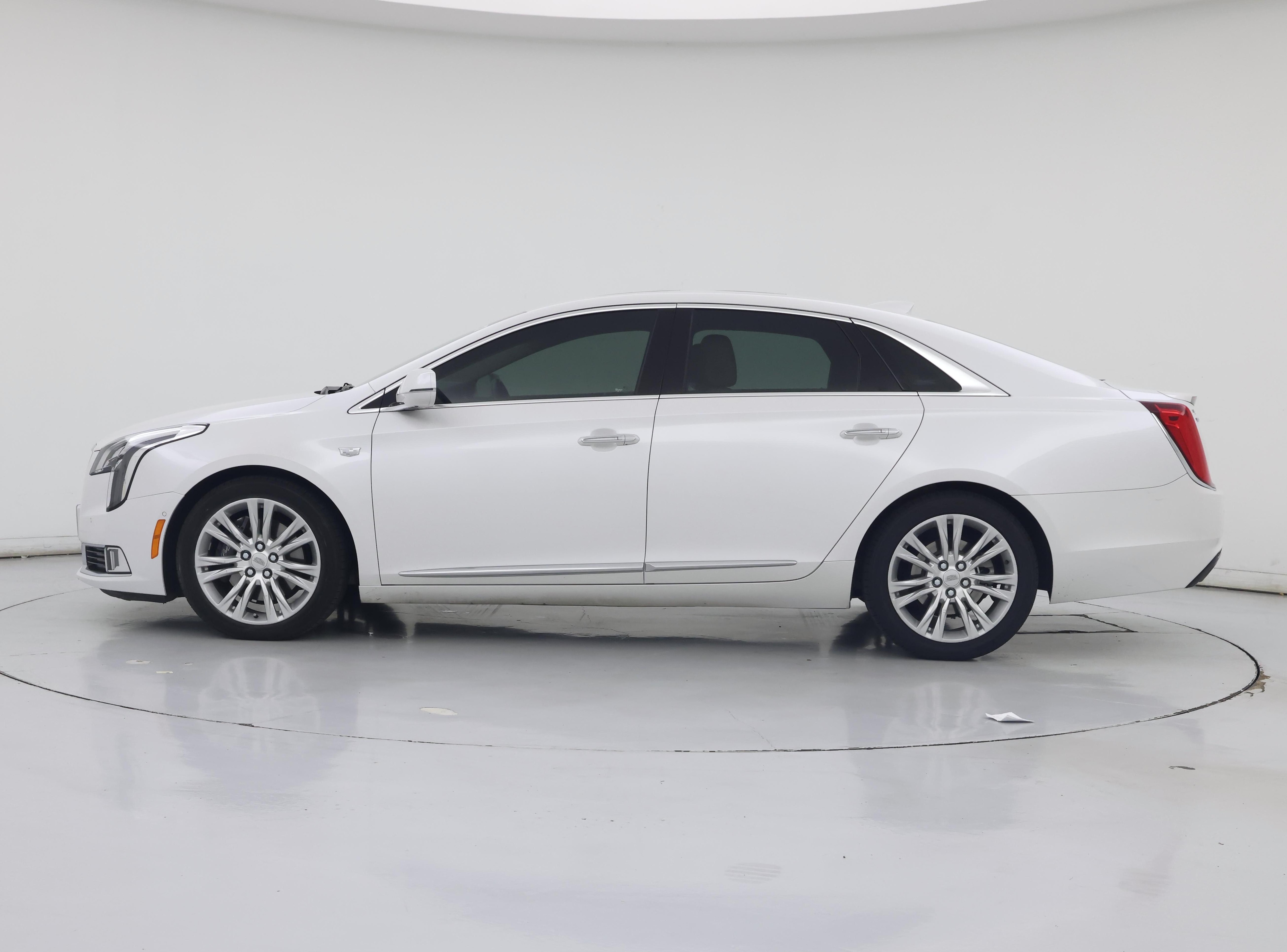 Thumbnail: 2019 Cadillac XTS - 3