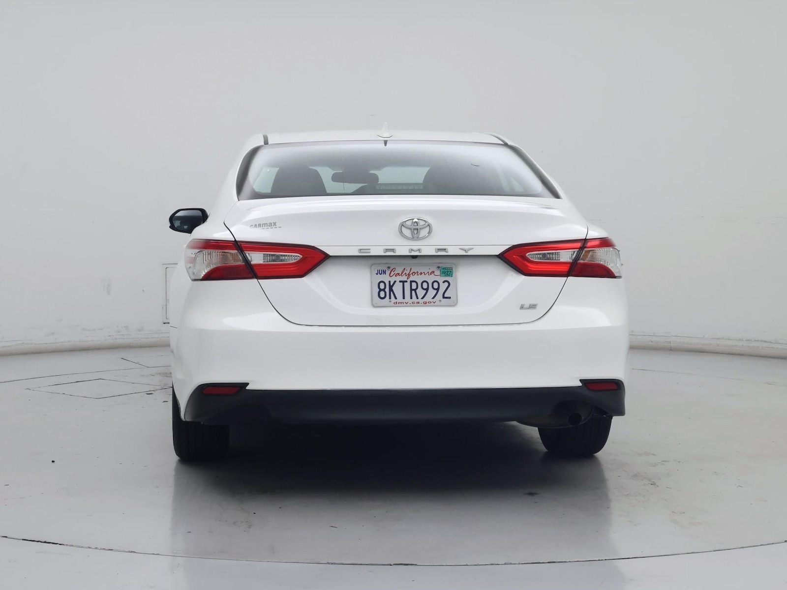 2019 Toyota Camry LE - Photo 7