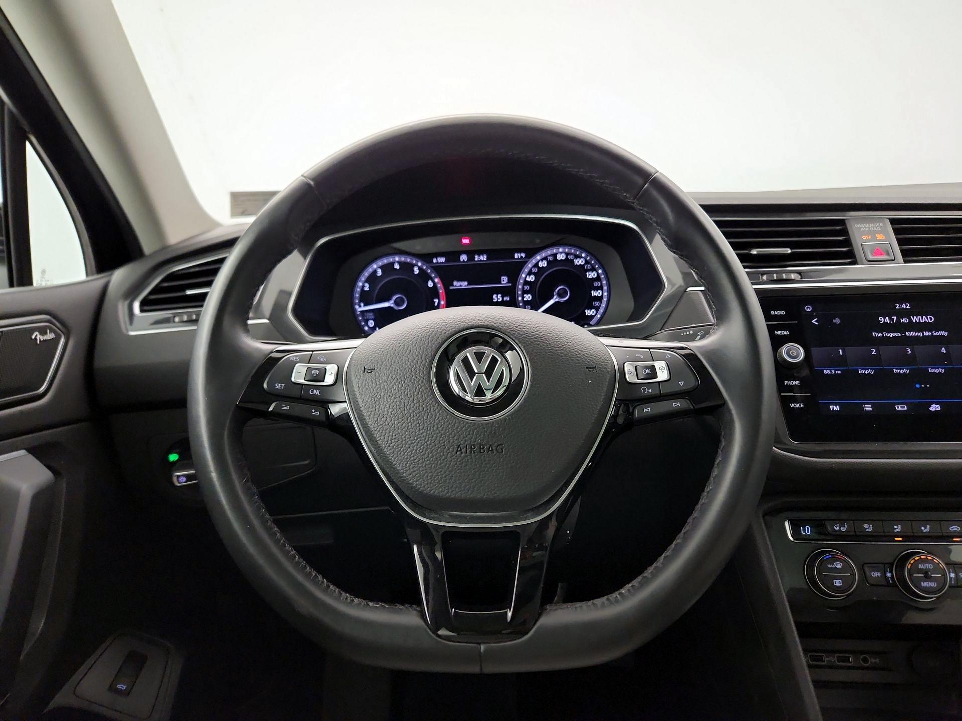 Thumbnail: 2018 Volkswagen Tiguan - 10