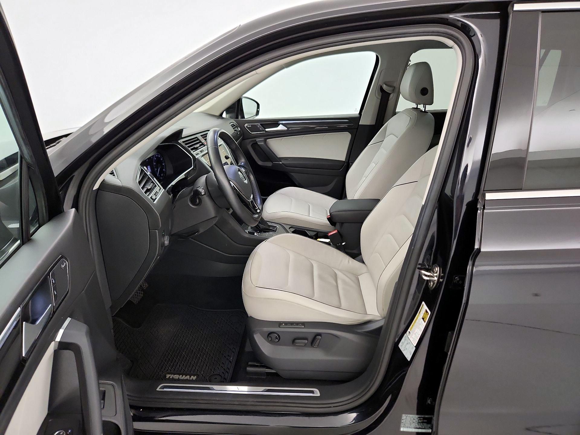 Thumbnail: 2018 Volkswagen Tiguan - 11