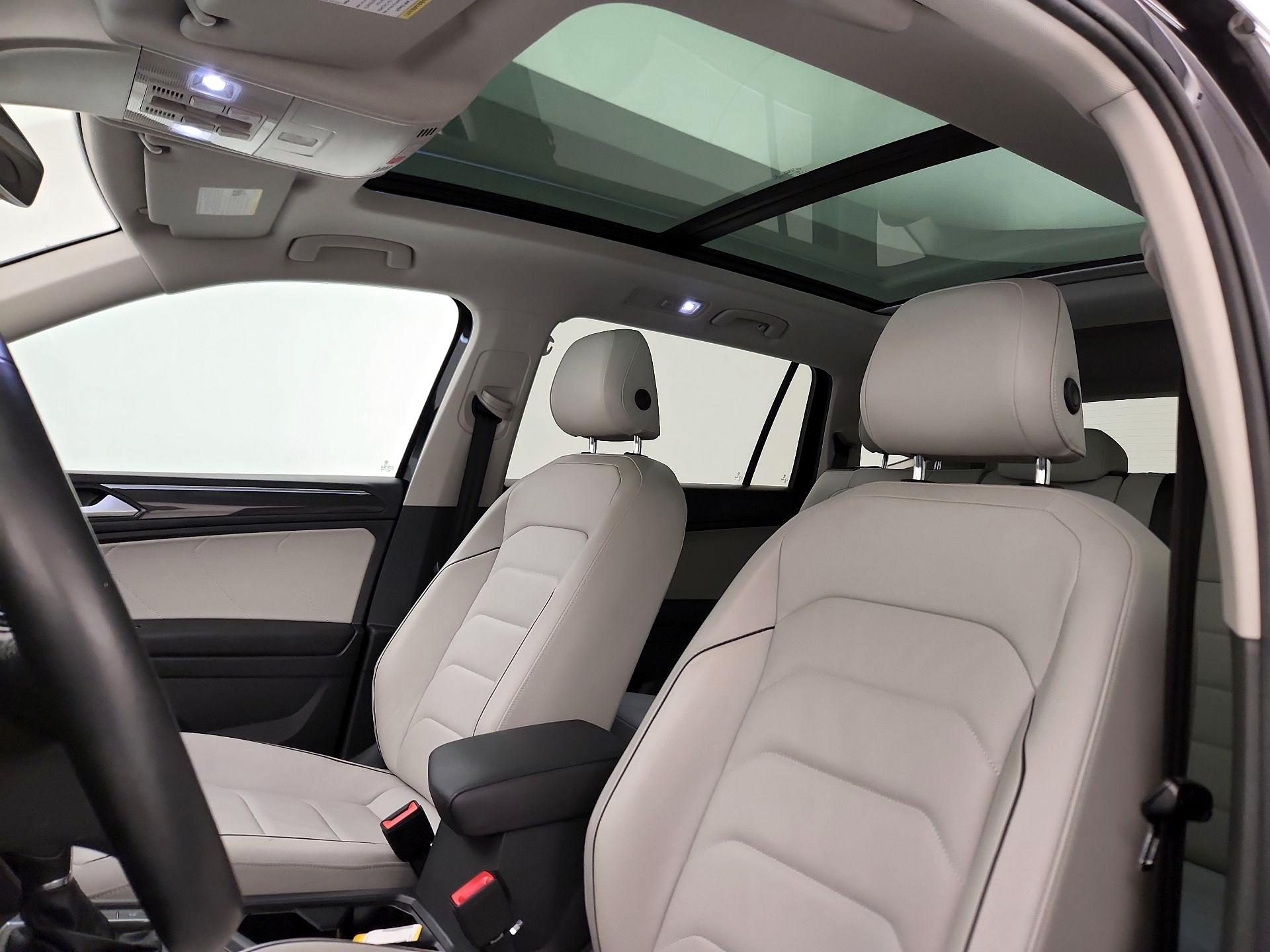 Thumbnail: 2018 Volkswagen Tiguan - 19