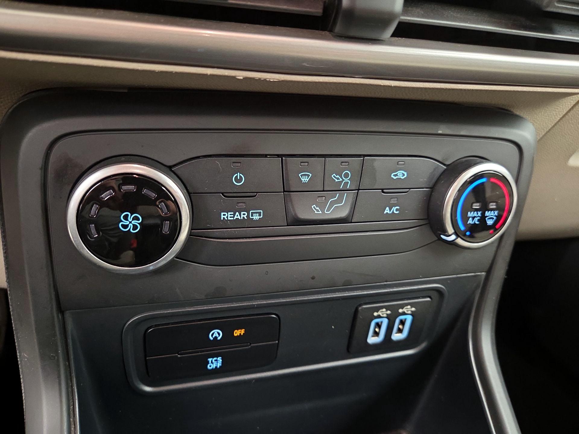 Thumbnail: 2021 Ford EcoSport - 16