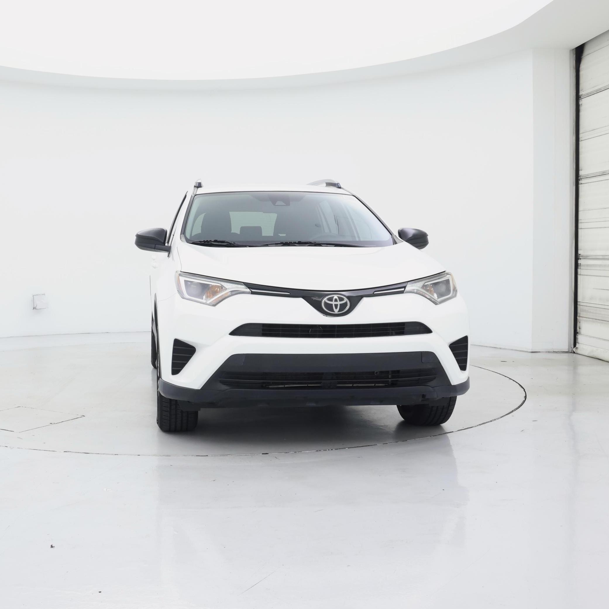 Thumbnail: 2017 Toyota RAV4 - 5
