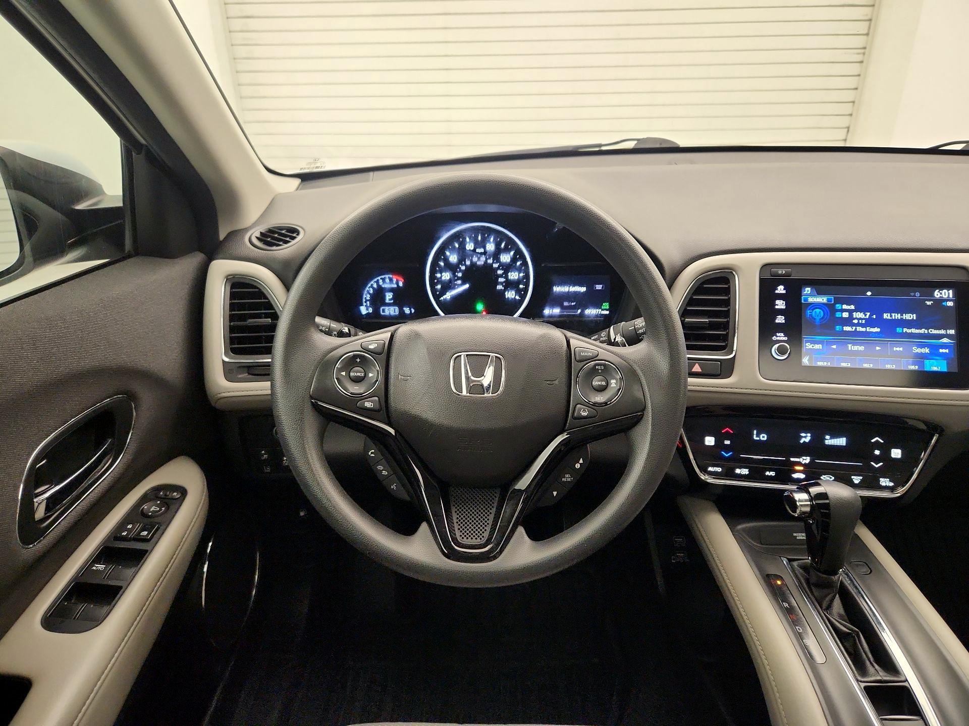 Thumbnail: 2019 Honda HR-V - 10