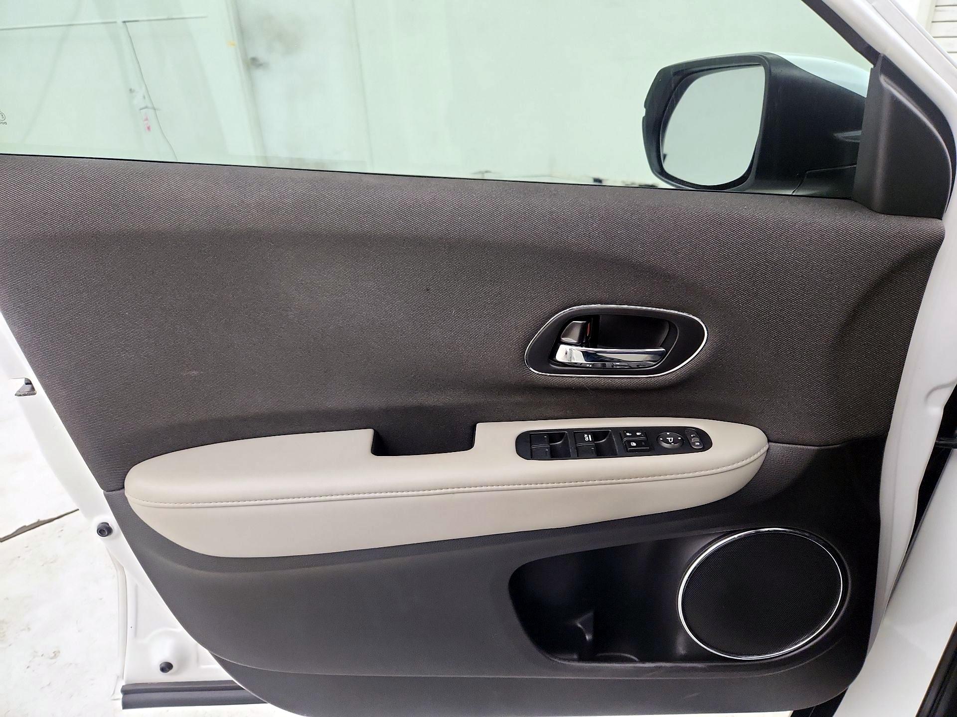Thumbnail: 2019 Honda HR-V - 12