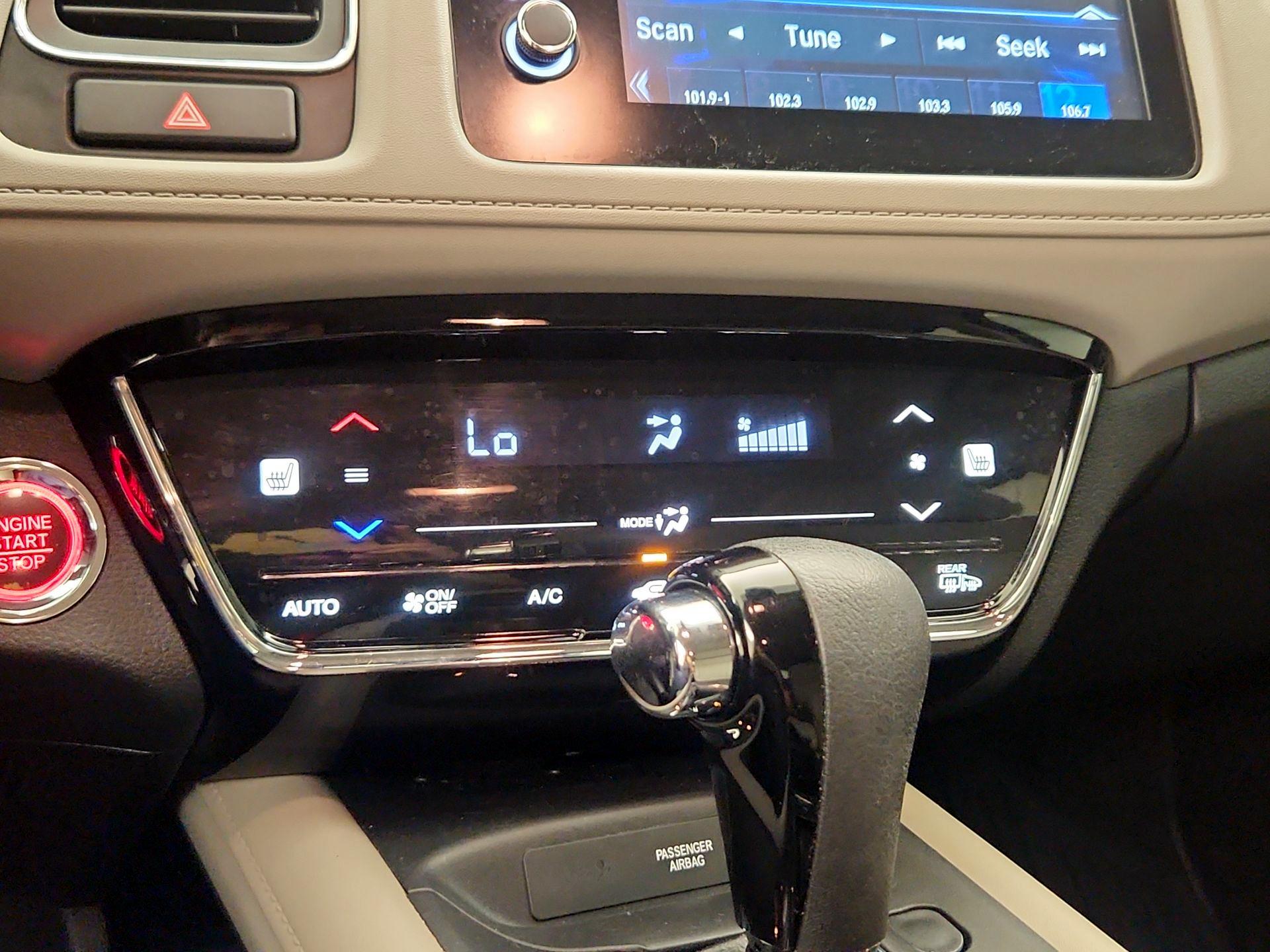 Thumbnail: 2019 Honda HR-V - 16