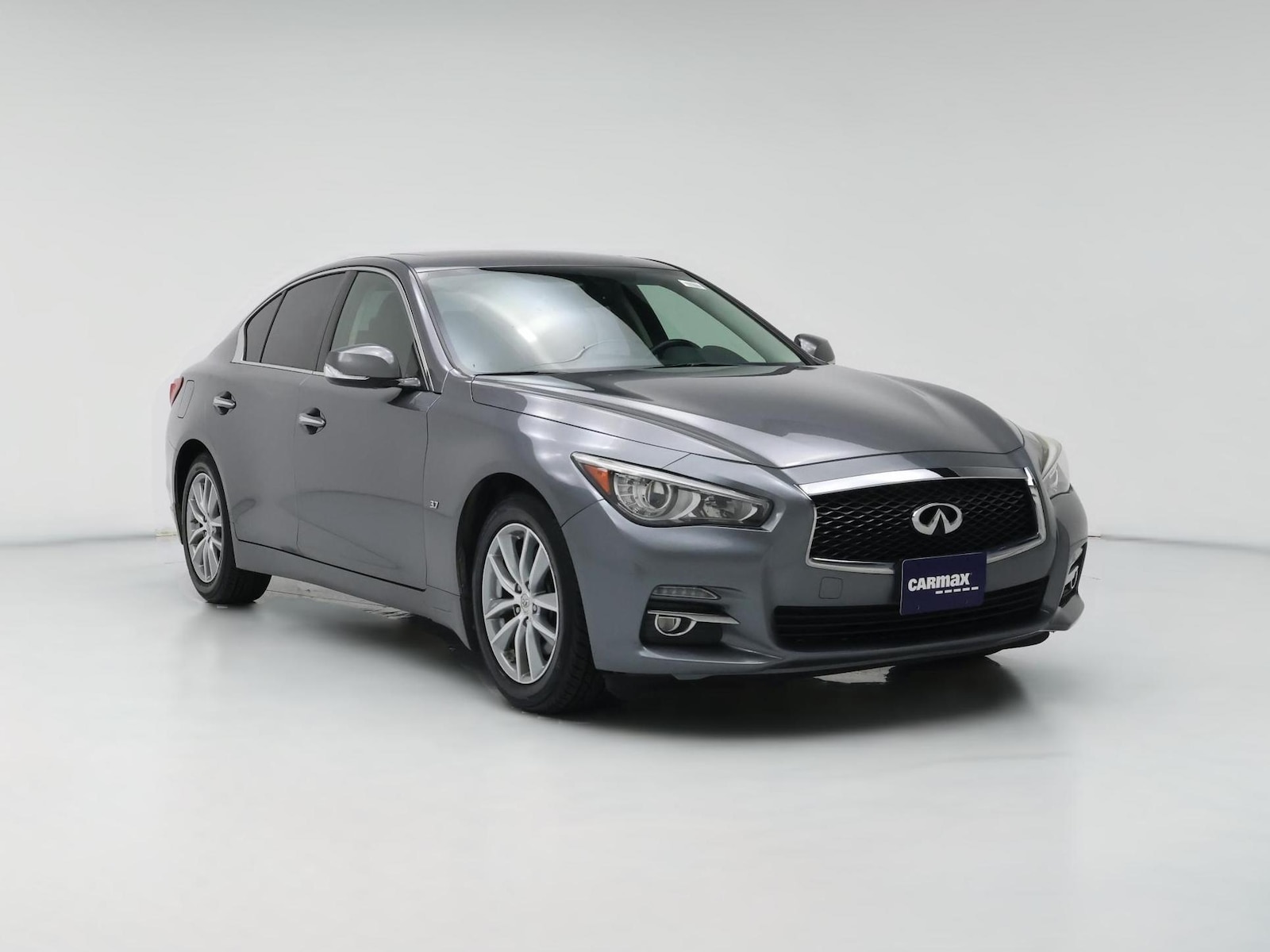 2015 INFINITI Q50