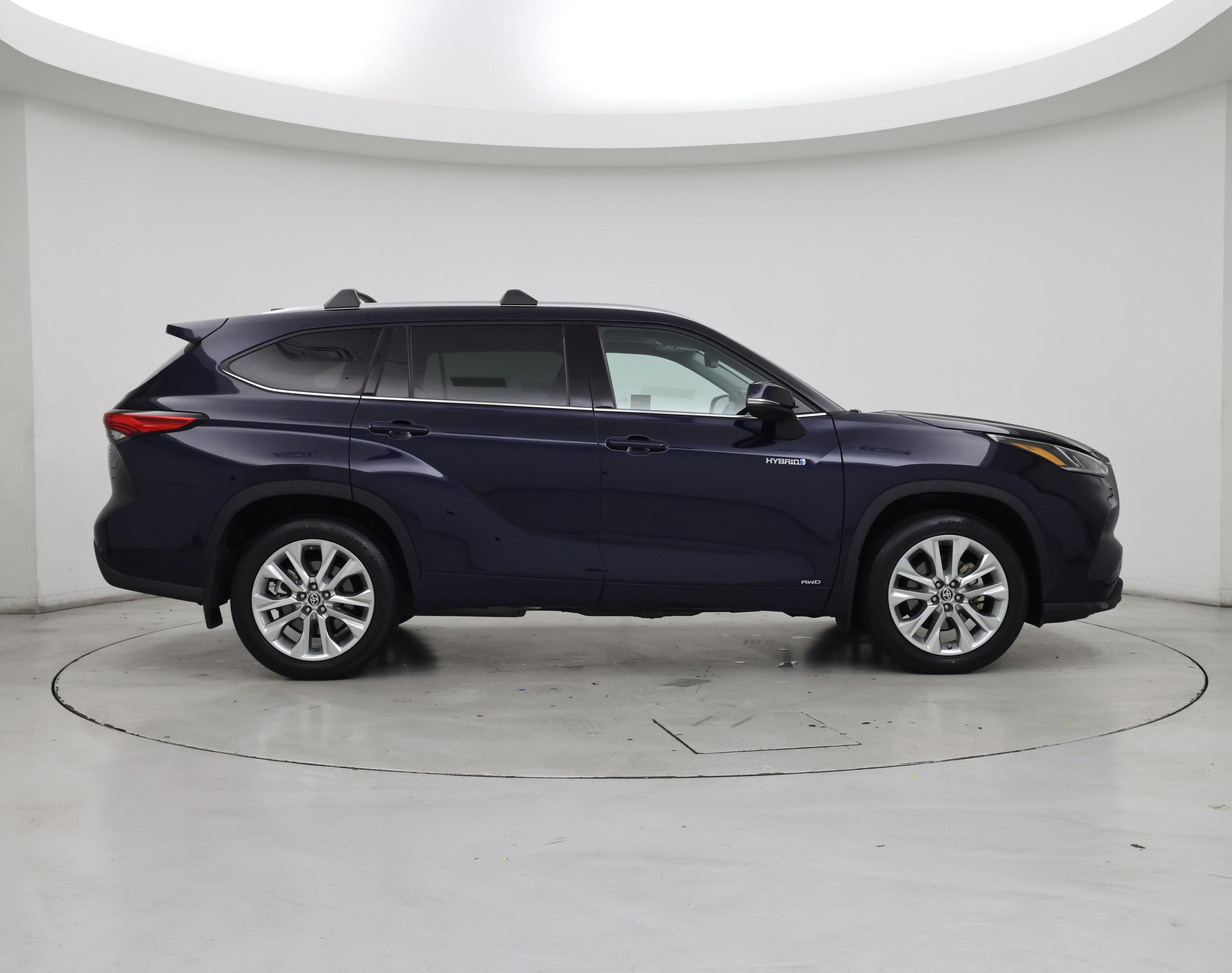 Thumbnail: 2020 Toyota Highlander - 7