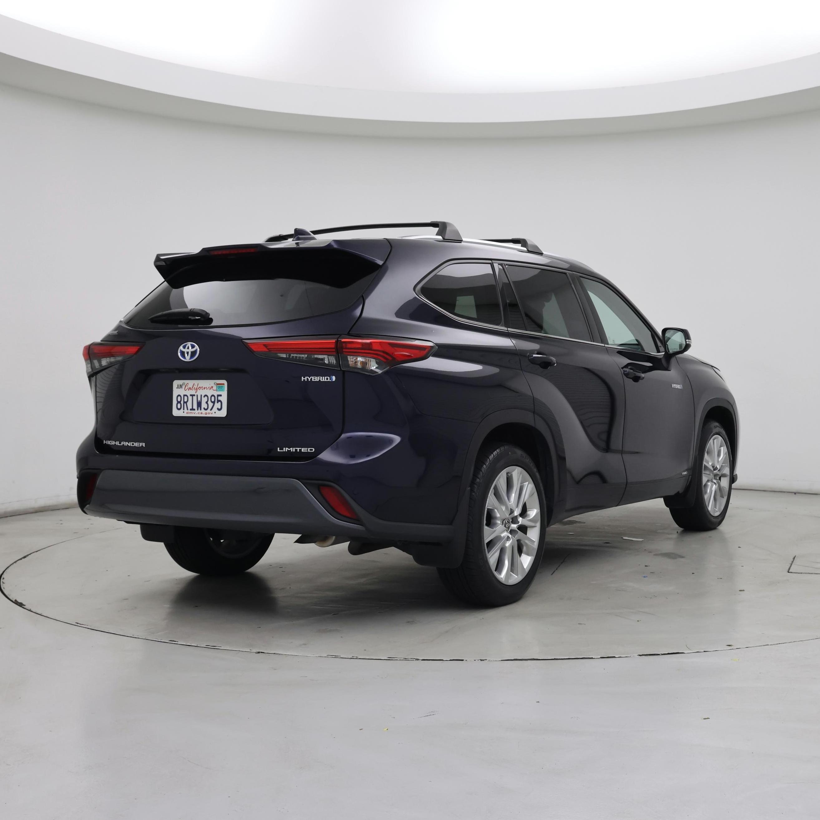 Thumbnail: 2020 Toyota Highlander - 8