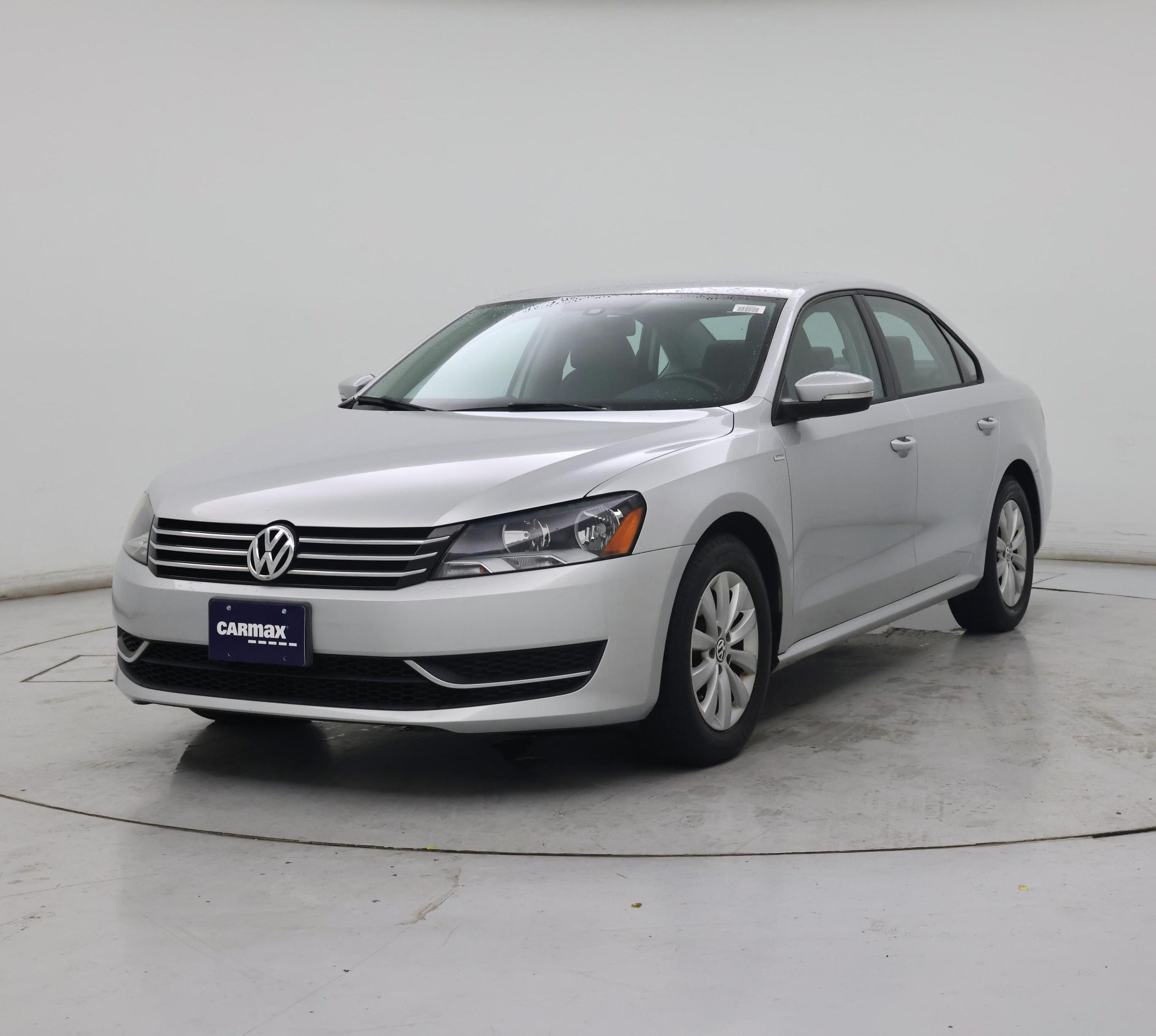 Thumbnail: 2015 Volkswagen Passat - 4
