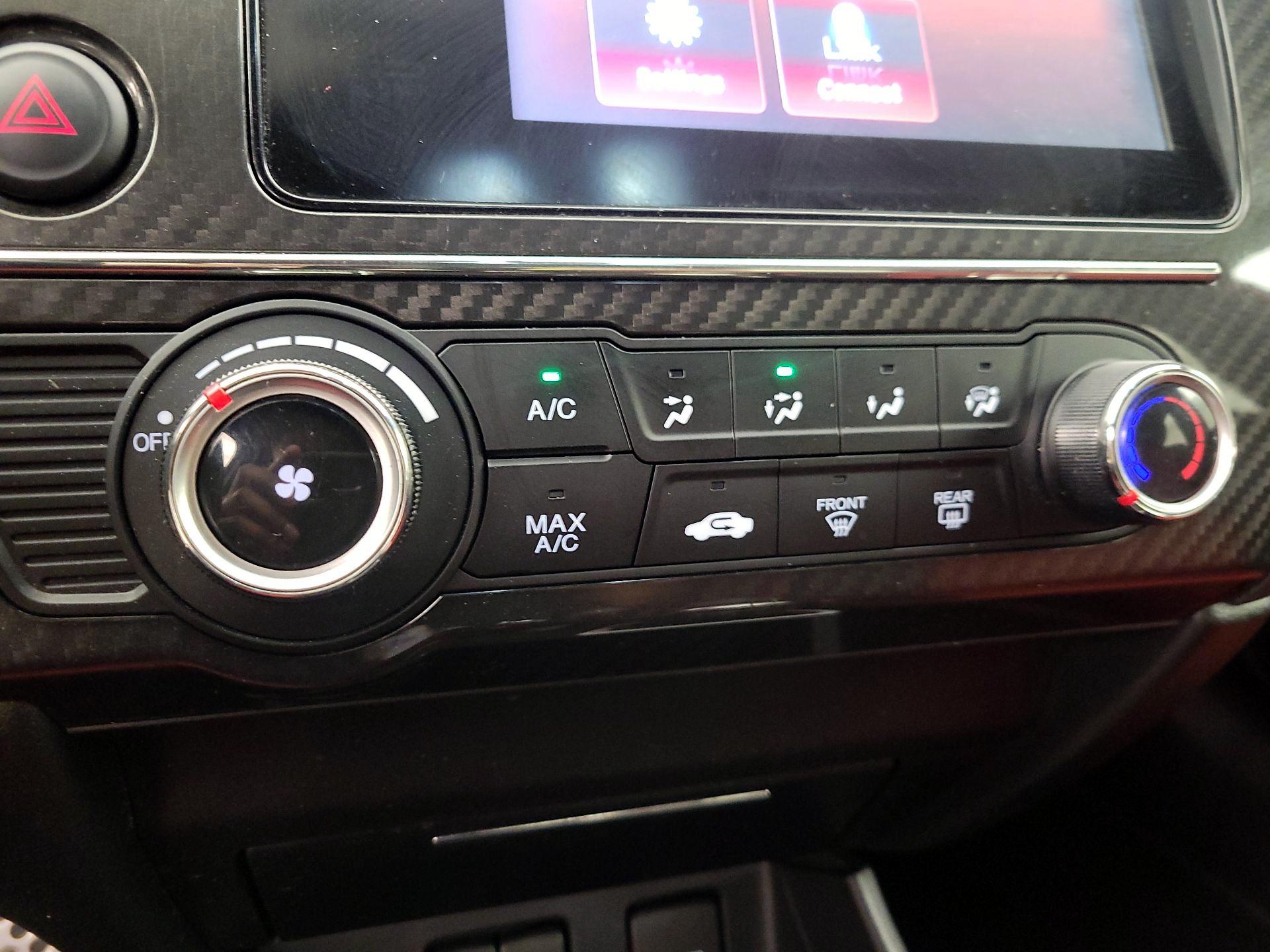 Thumbnail: 2015 Honda Civic - 16