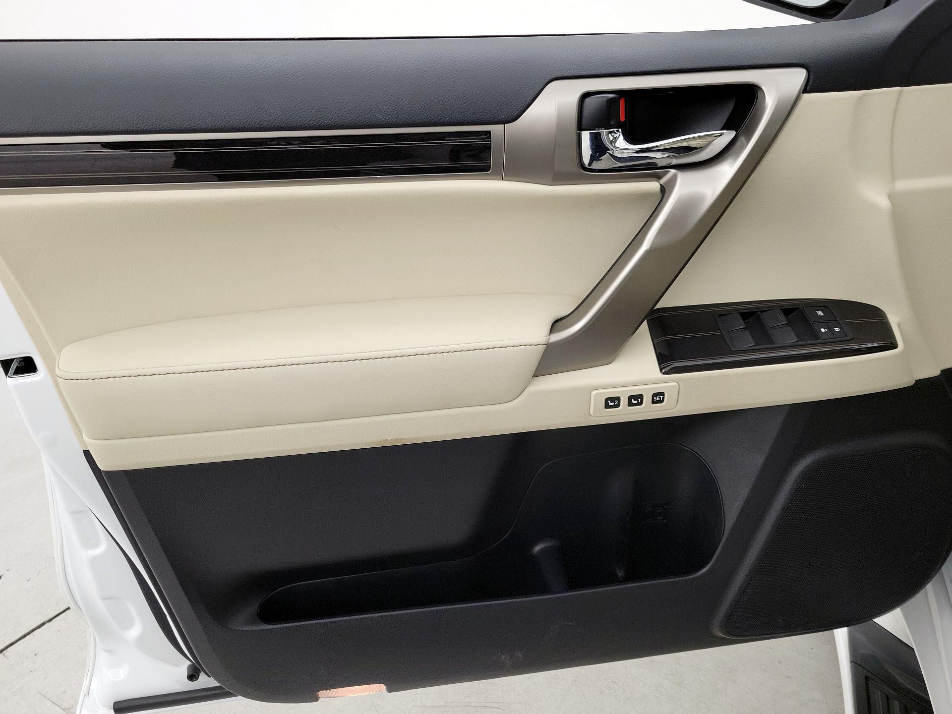 Thumbnail: 2021 Lexus GX - 12