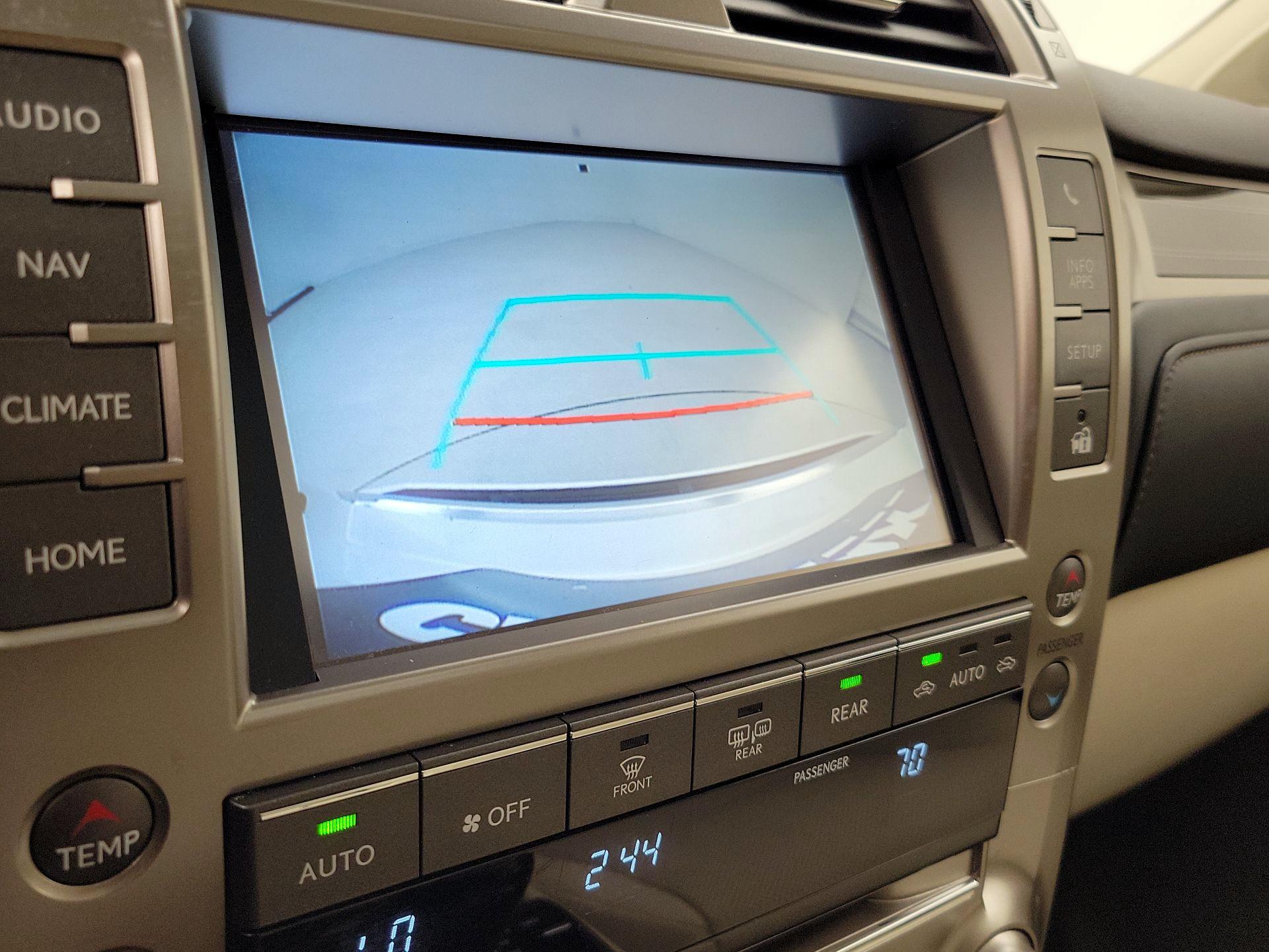 Thumbnail: 2021 Lexus GX - 15