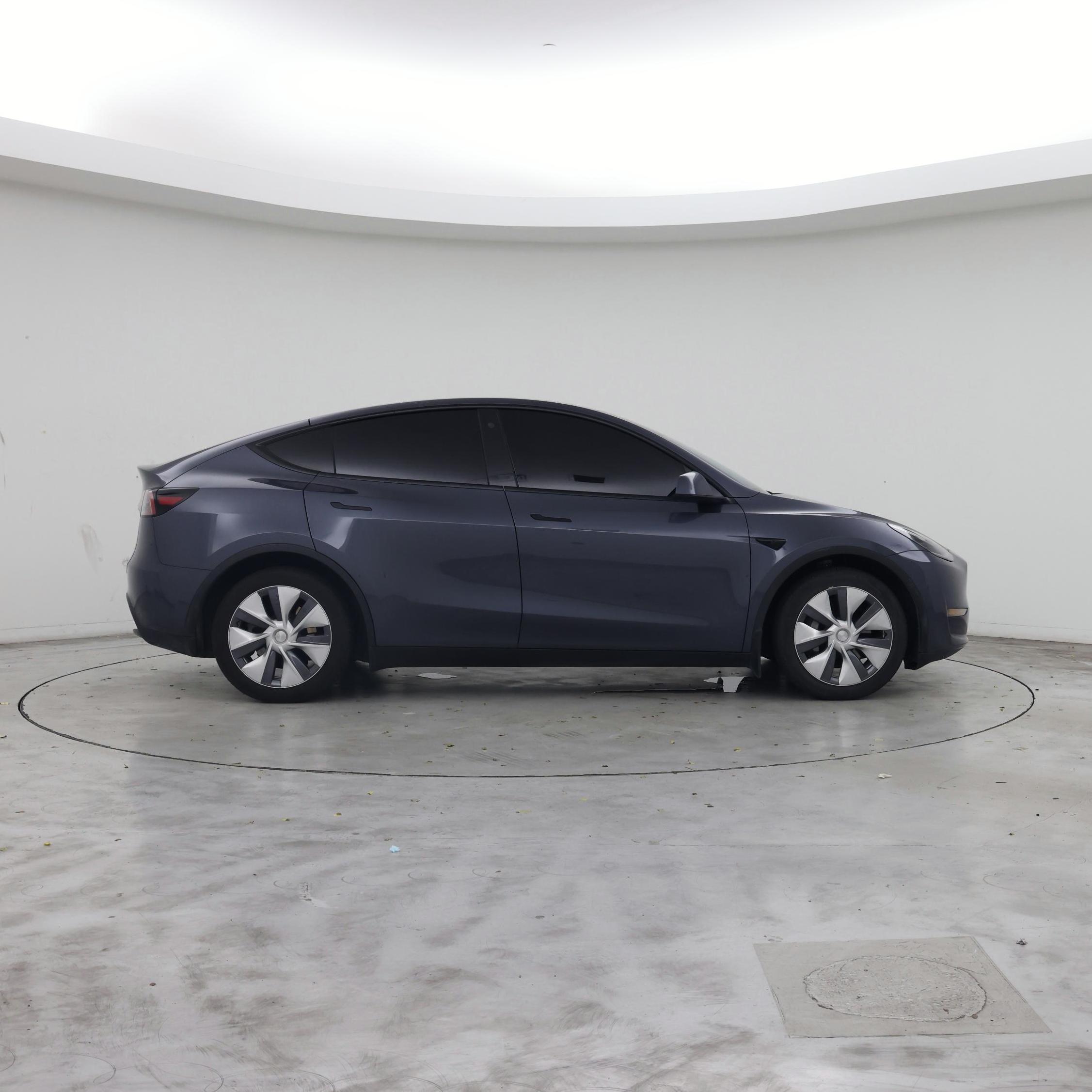 Thumbnail: 2023 Tesla Model Y - 7