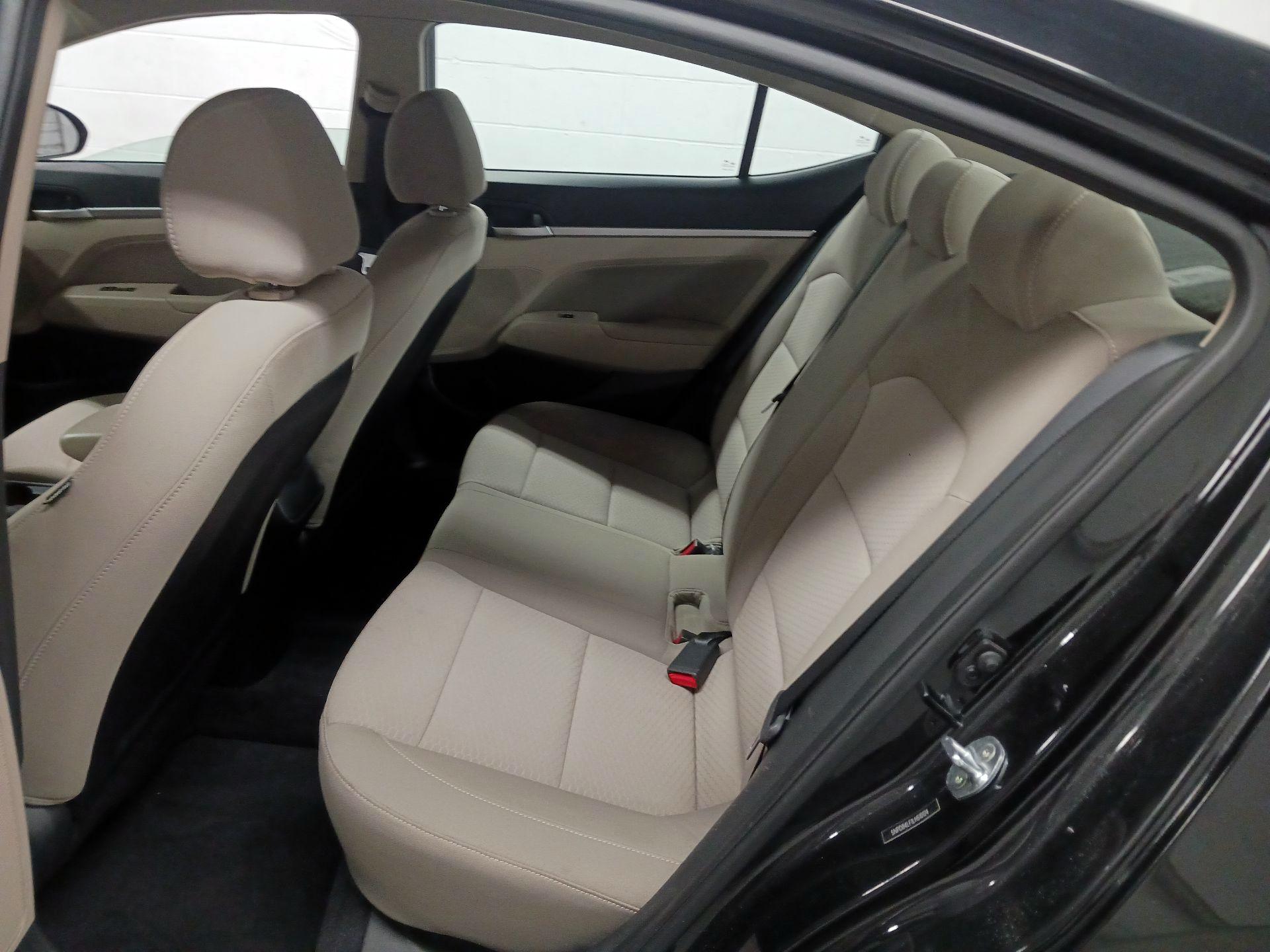Thumbnail: 2020 Hyundai Elantra - 16