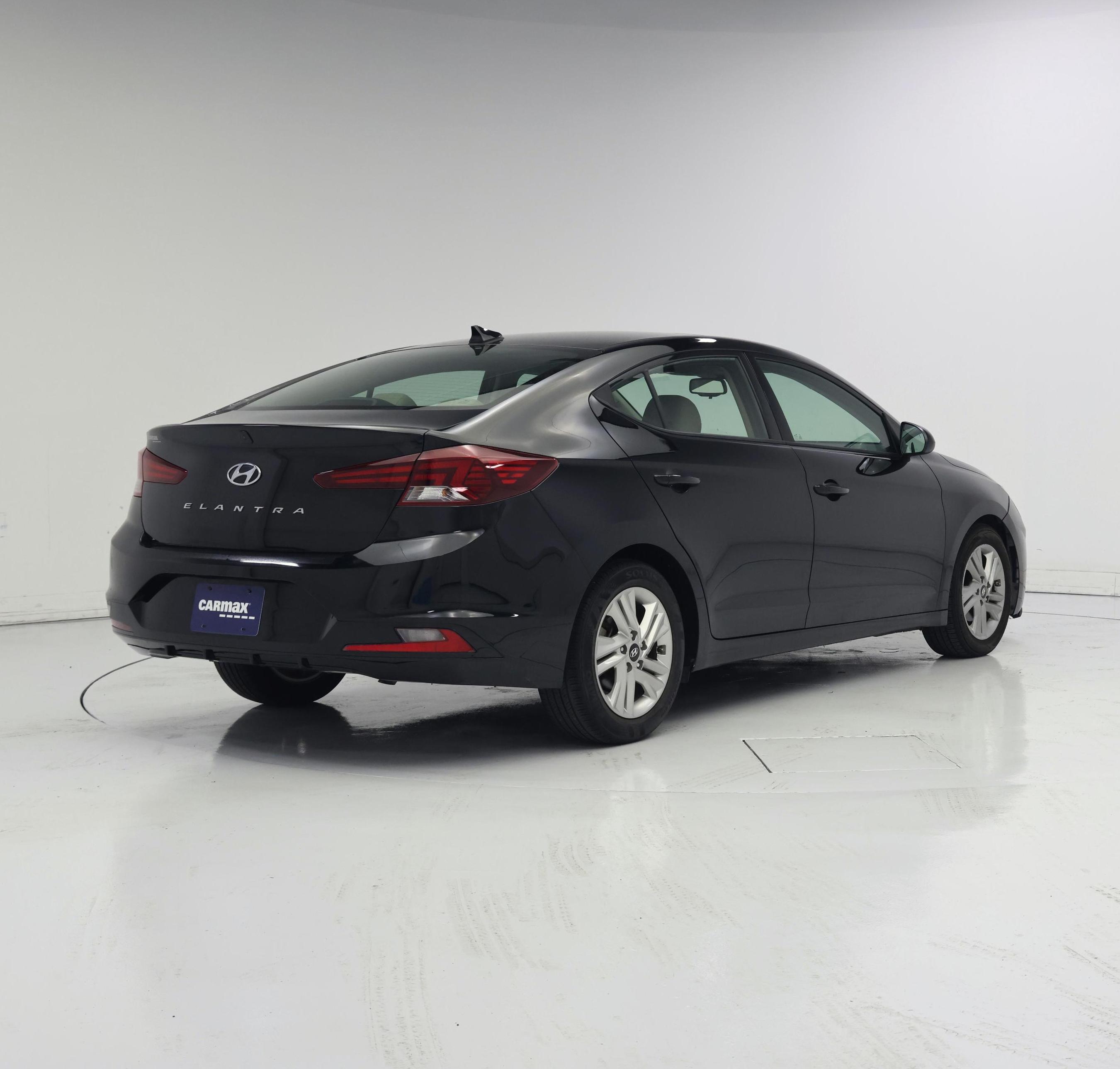 Thumbnail: 2020 Hyundai Elantra - 8