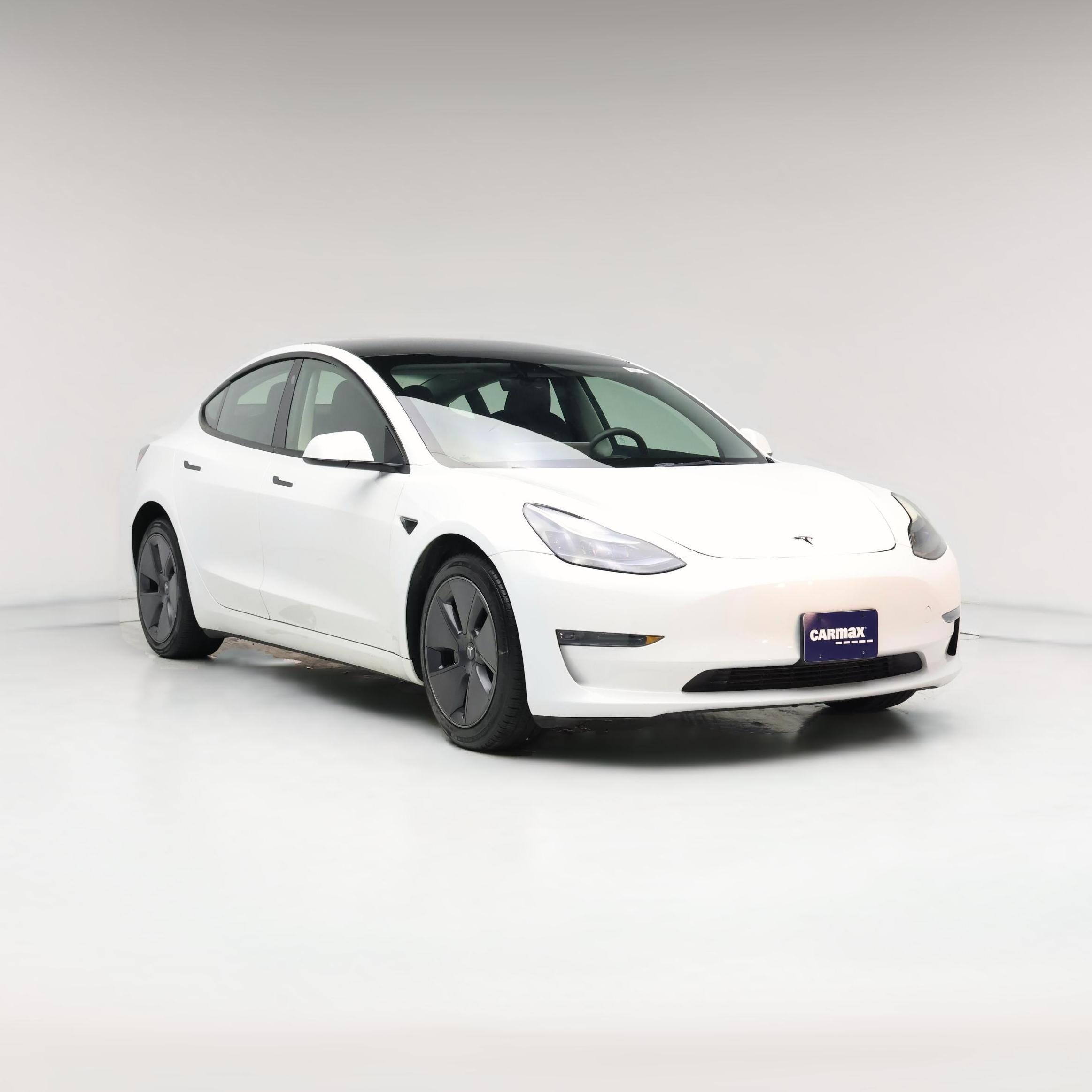 Thumbnail: 2023 Tesla Model 3 - 1