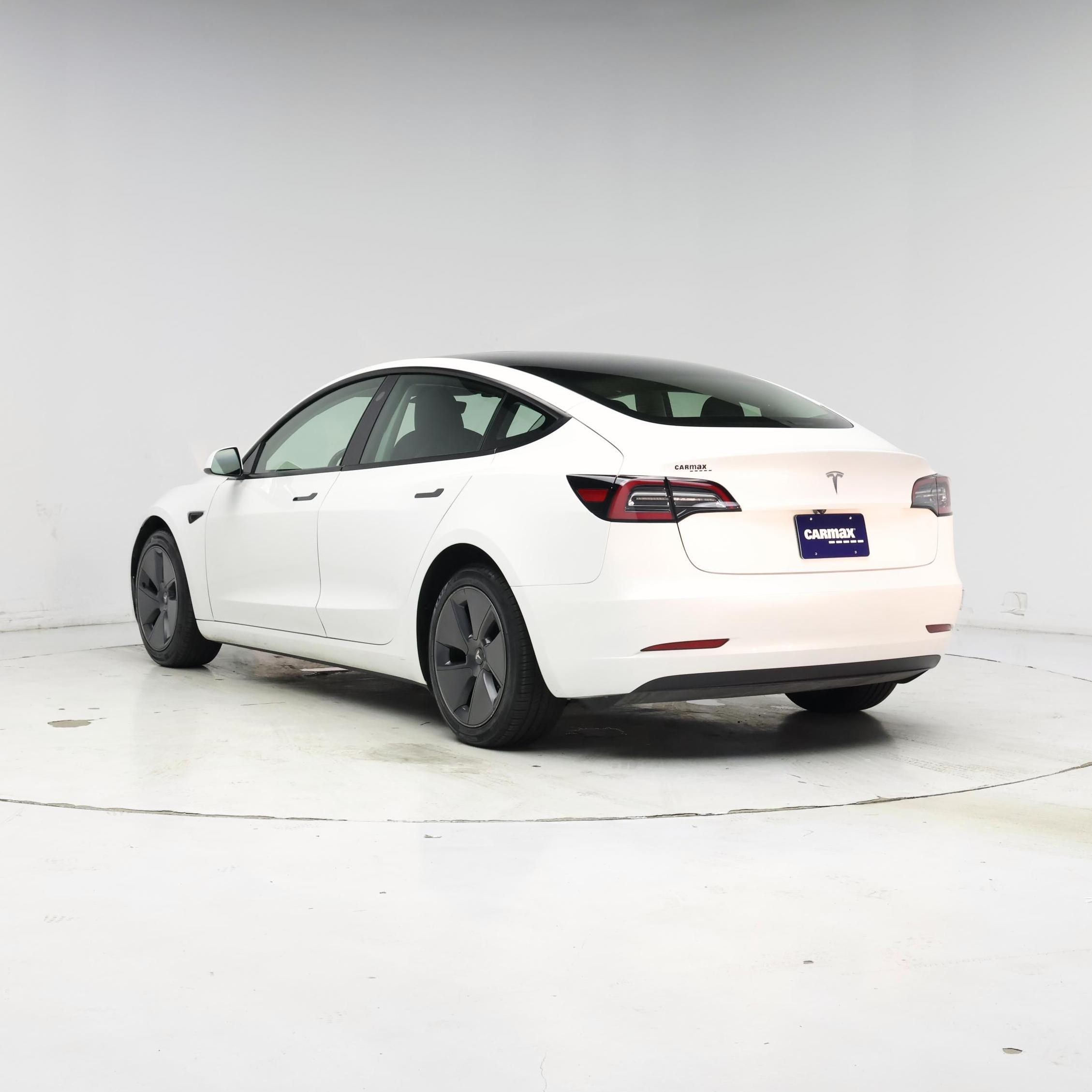 Thumbnail: 2023 Tesla Model 3 - 2