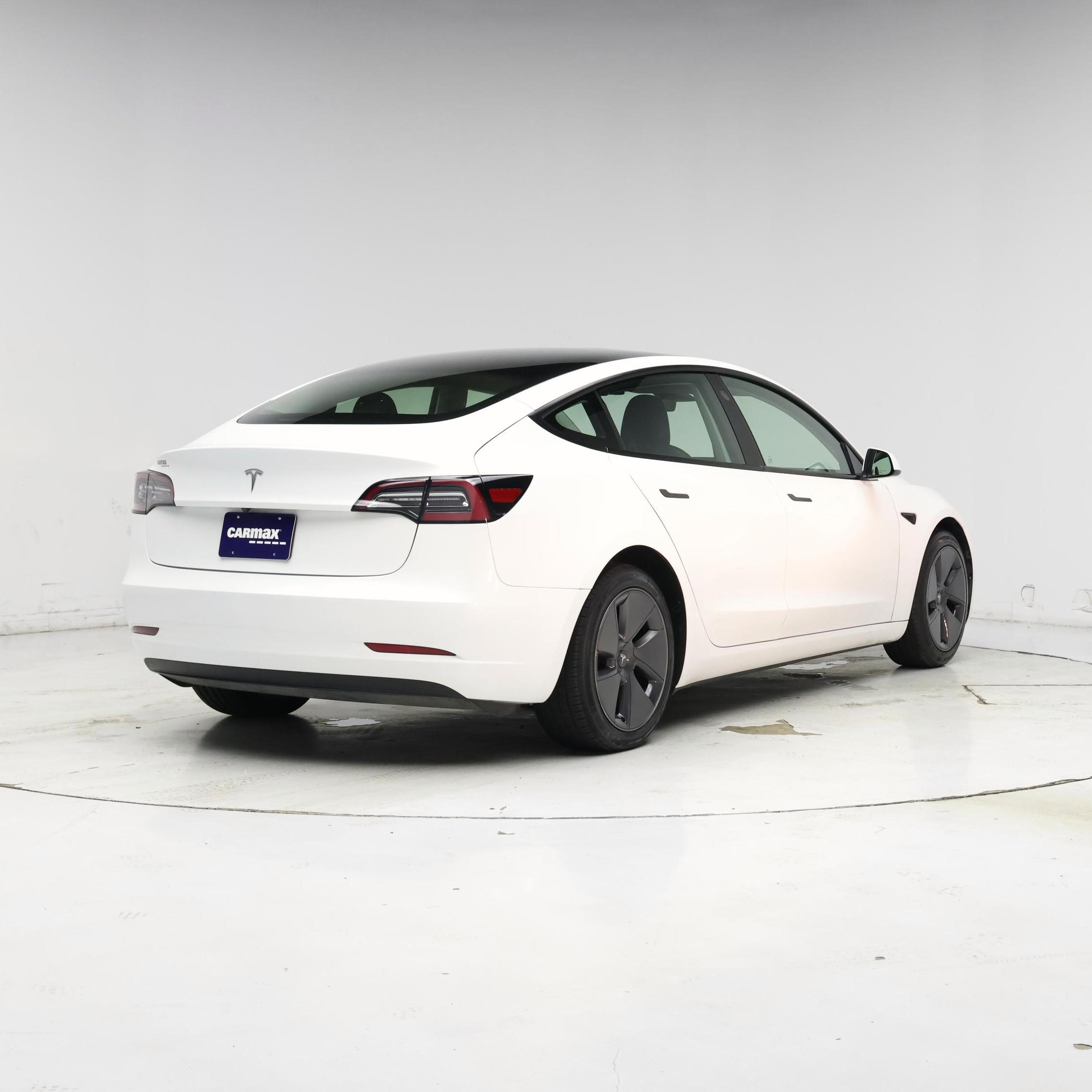 Thumbnail: 2023 Tesla Model 3 - 8