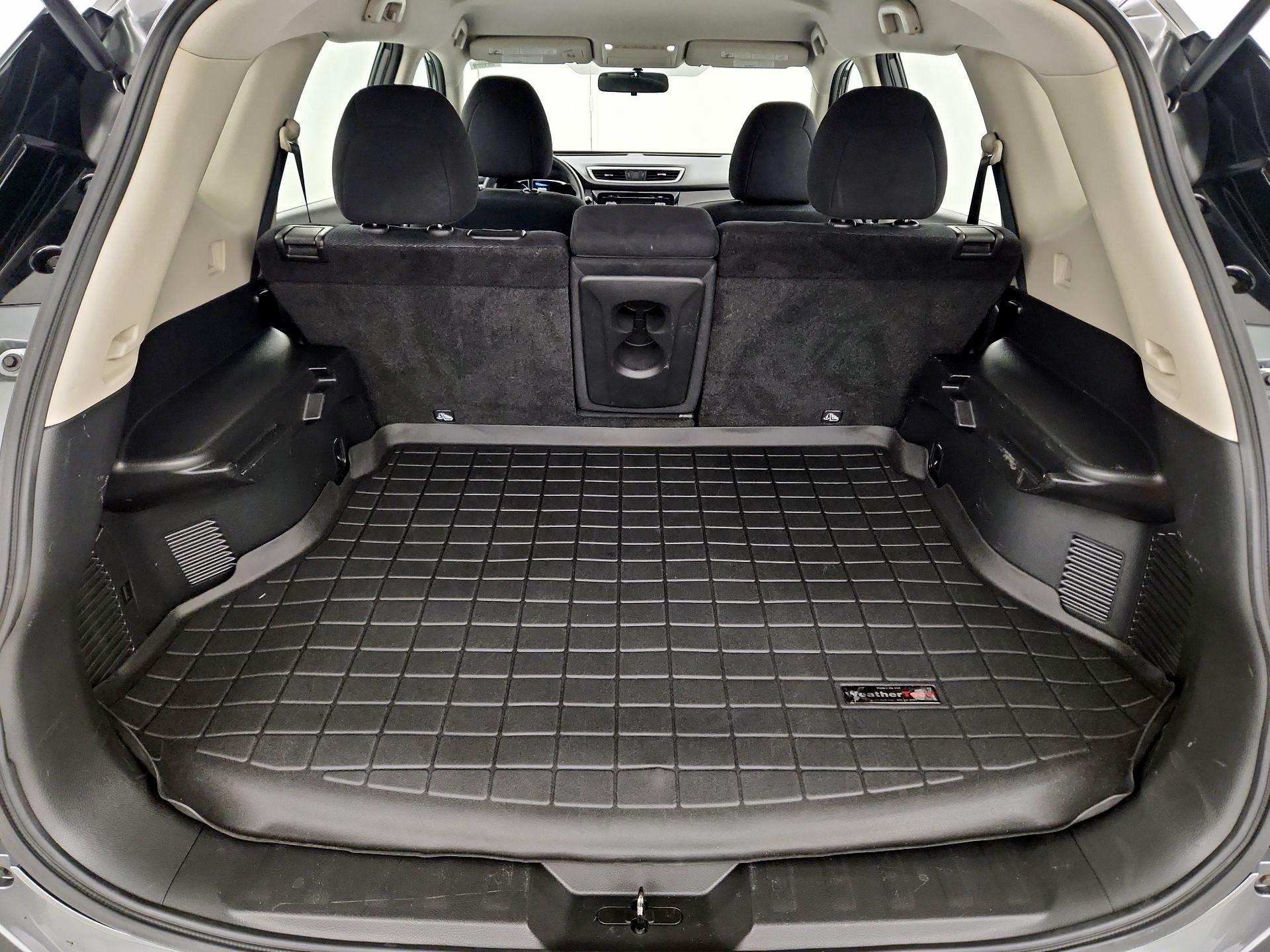 Thumbnail: 2016 Nissan Rogue - 18
