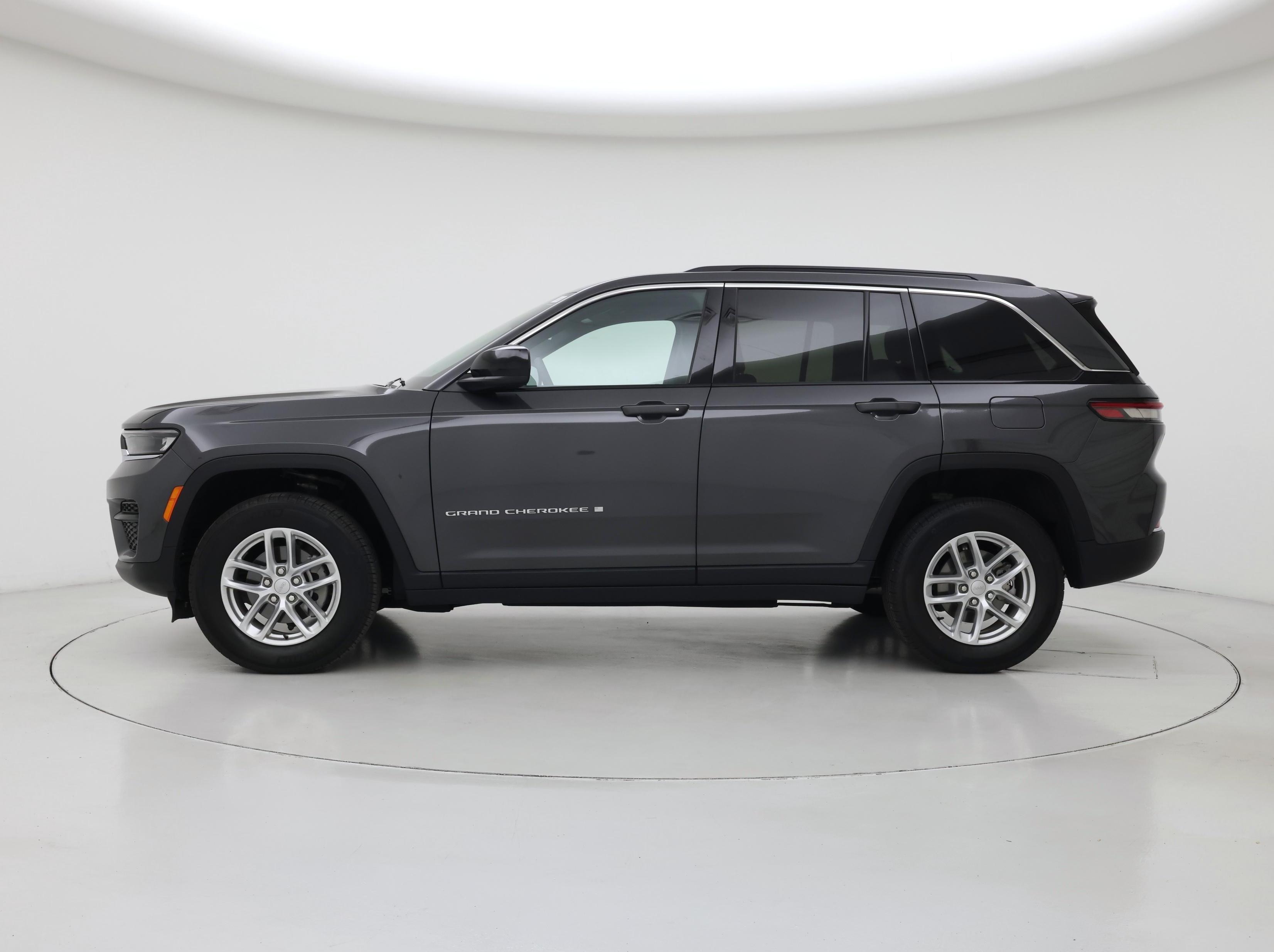 Thumbnail: 2025 Jeep Grand Cherokee - 3