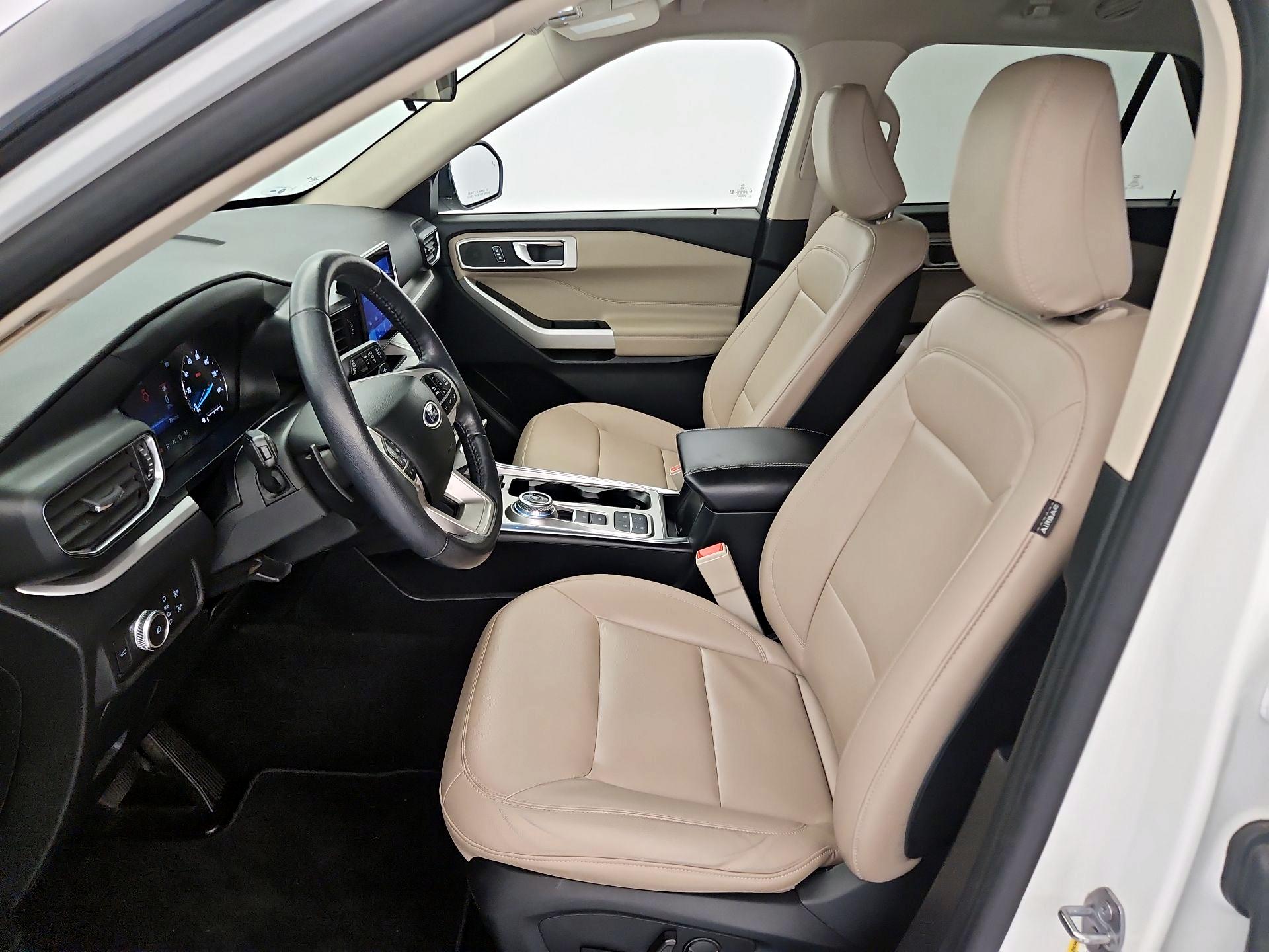 Thumbnail: 2020 Ford Explorer - 11