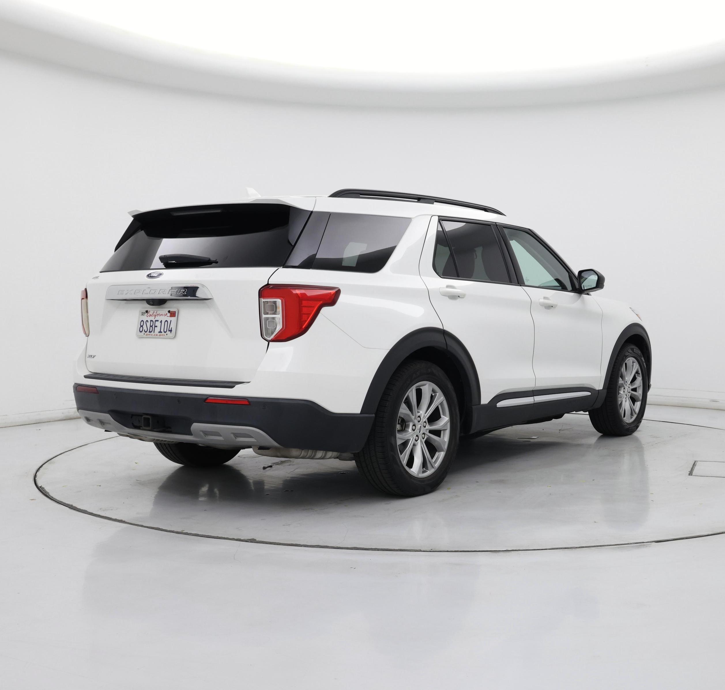 Thumbnail: 2020 Ford Explorer - 8