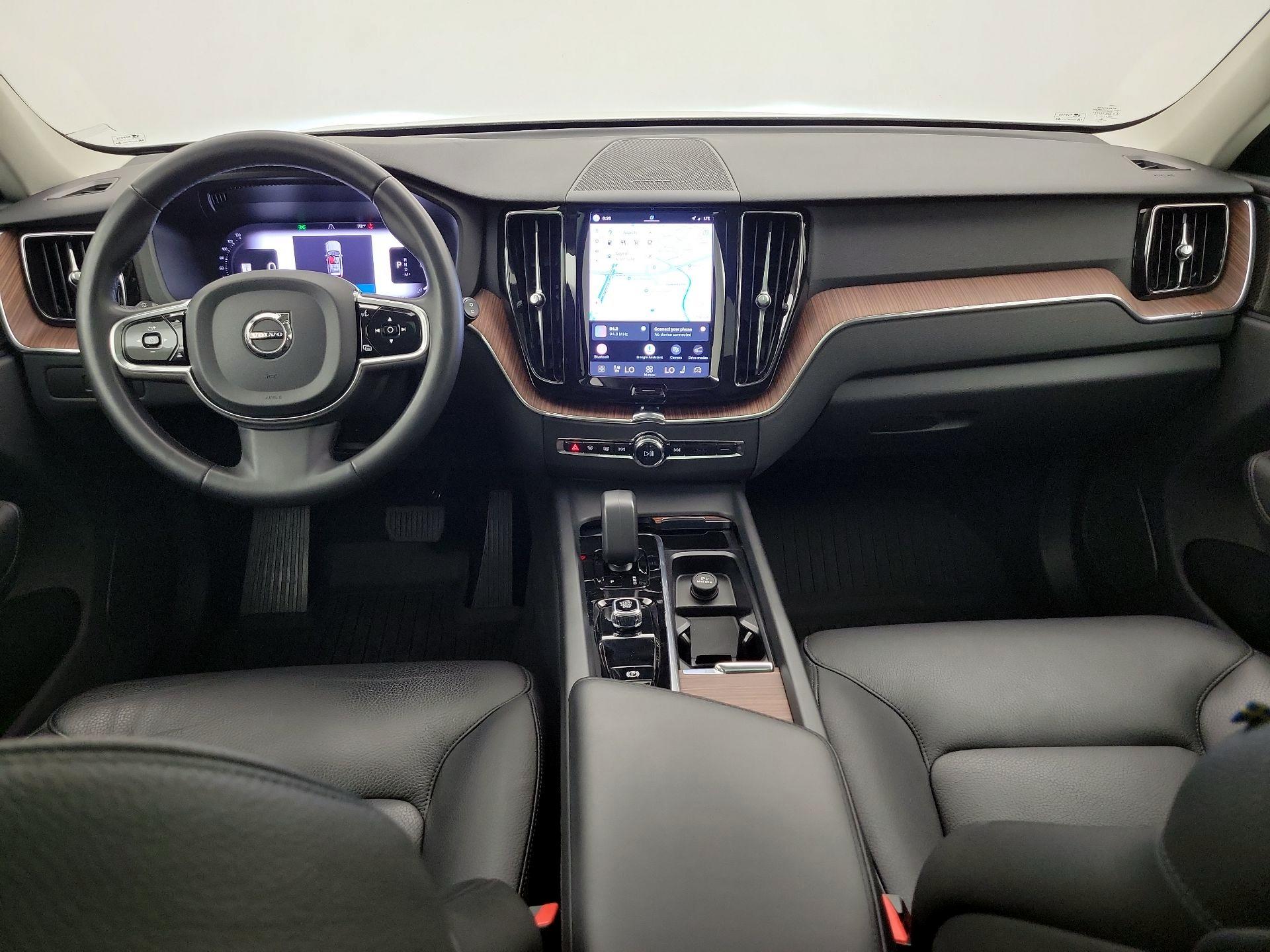 Thumbnail: 2023 Volvo XC60 - 9