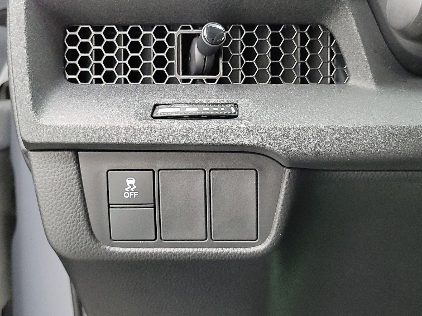 2025 Honda CR-V LX - Photo 14