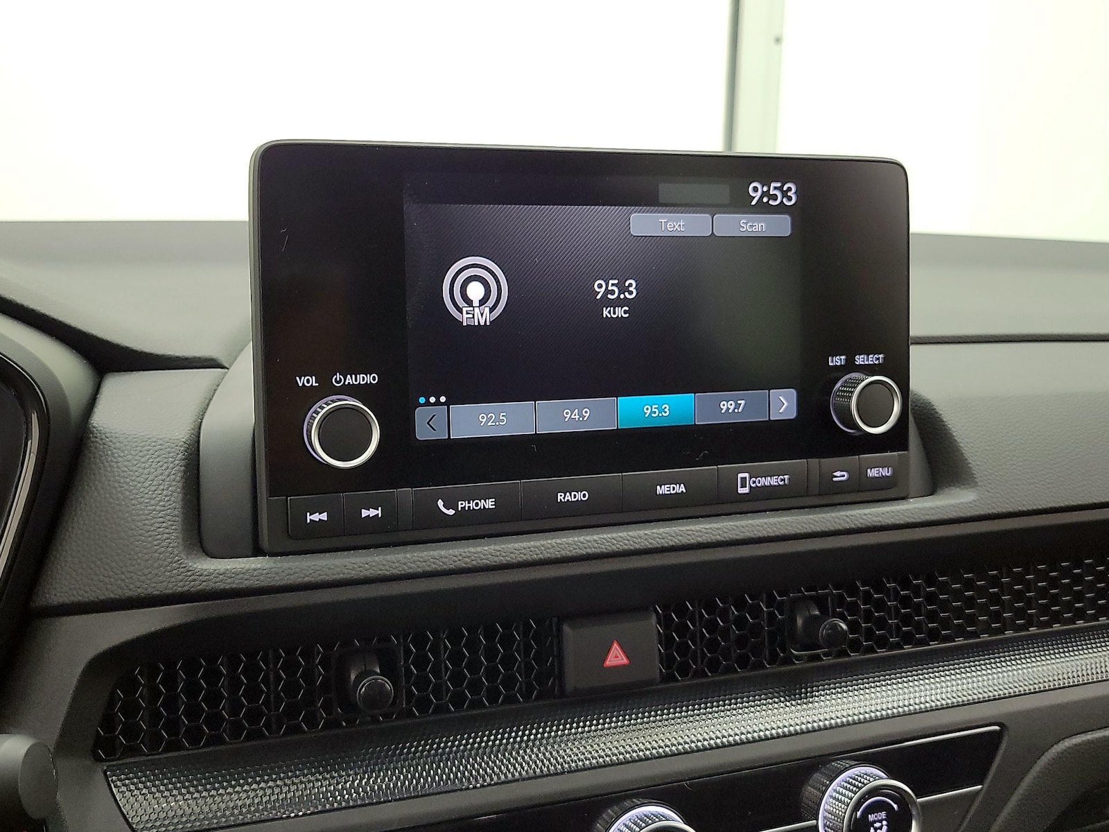 2025 Honda CR-V LX - Photo 16