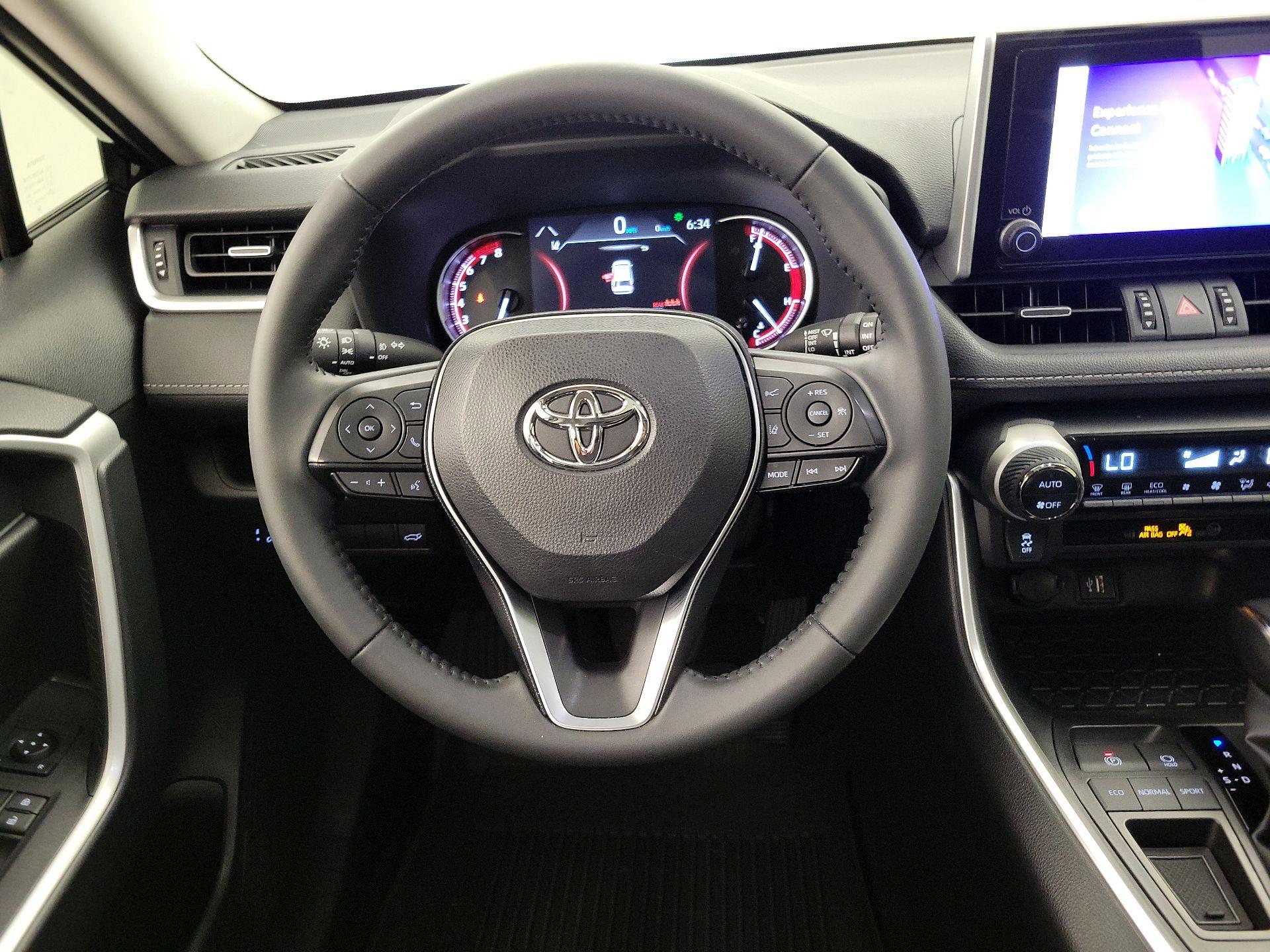 Thumbnail: 2024 Toyota RAV4 - 10