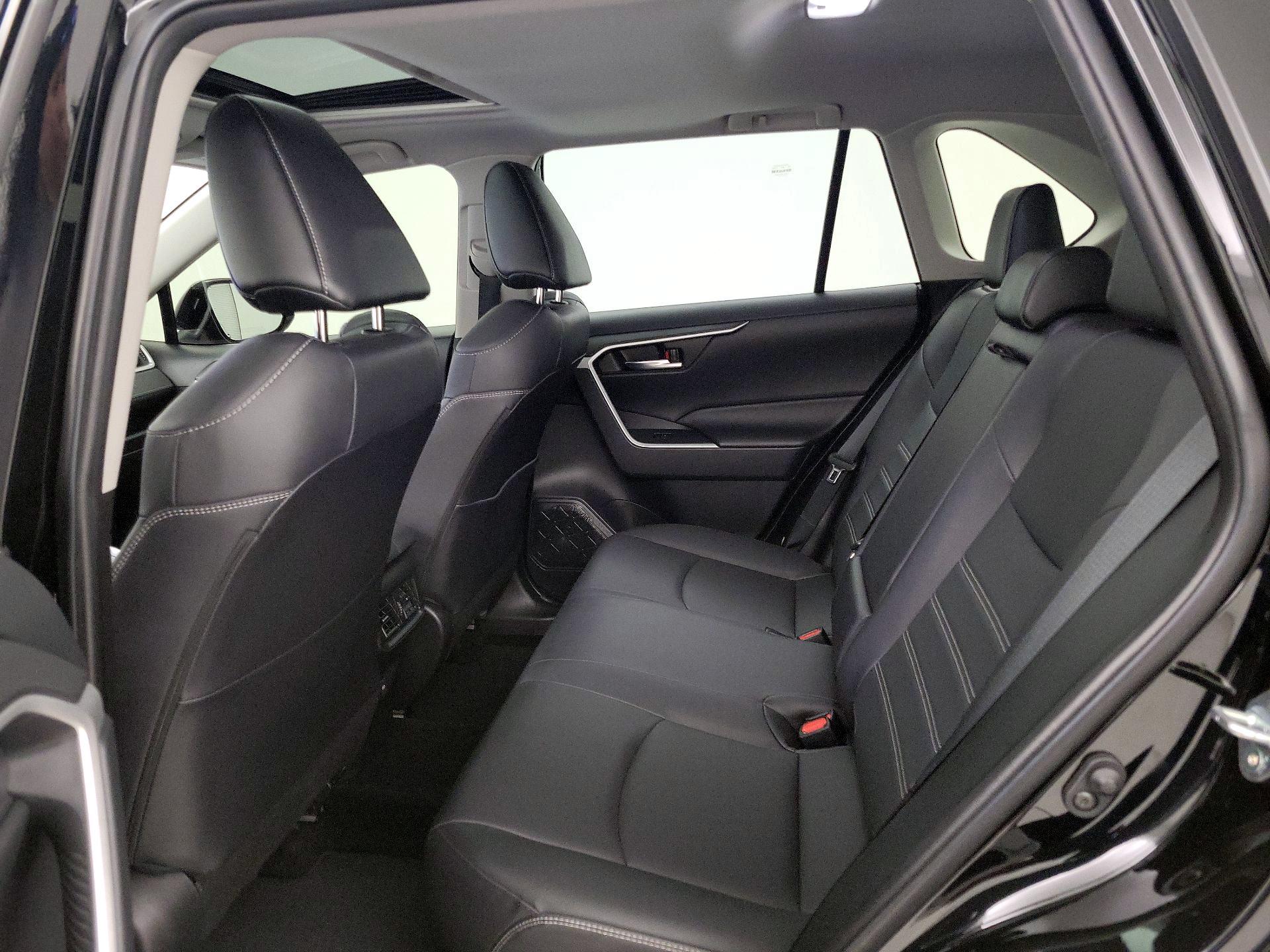 Thumbnail: 2024 Toyota RAV4 - 20